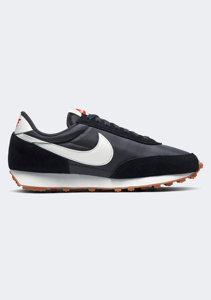 Nike Women's Daybreak