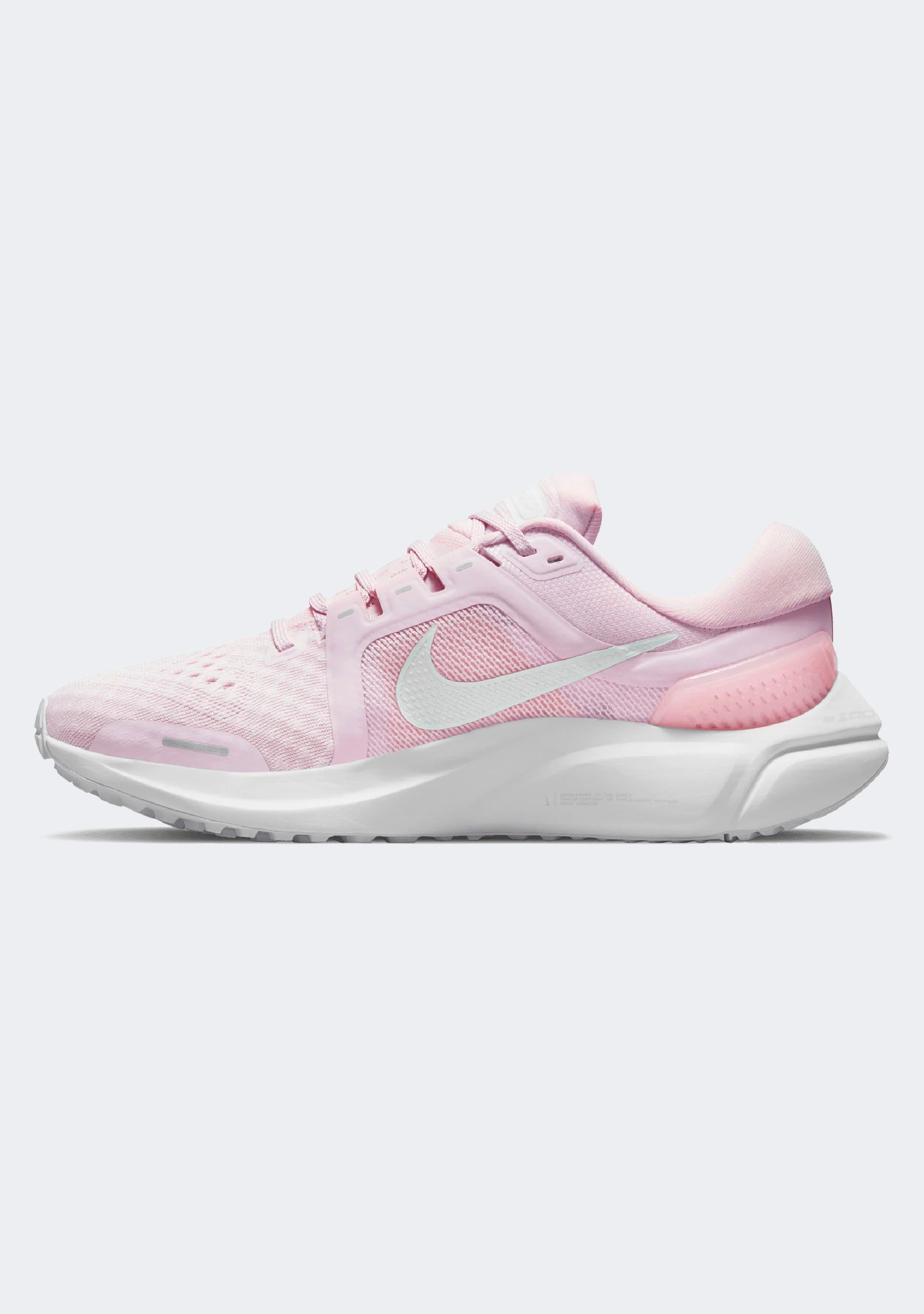 Nike Women's Air Zoom Vomero 16