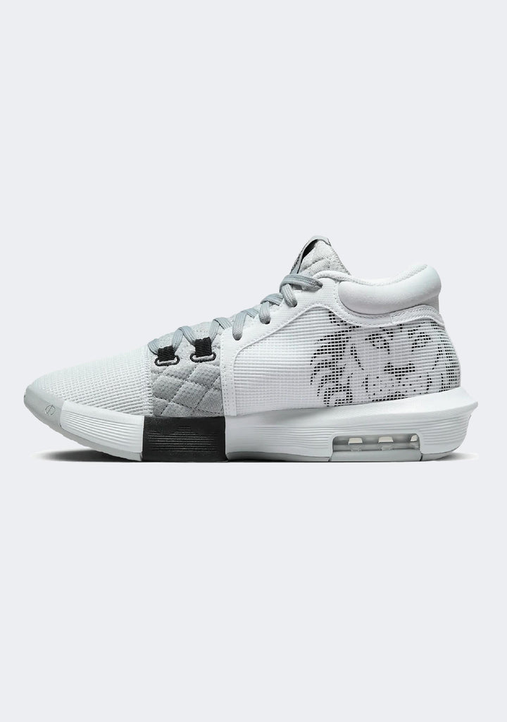 Nike Men’s Lebron Witness VIII