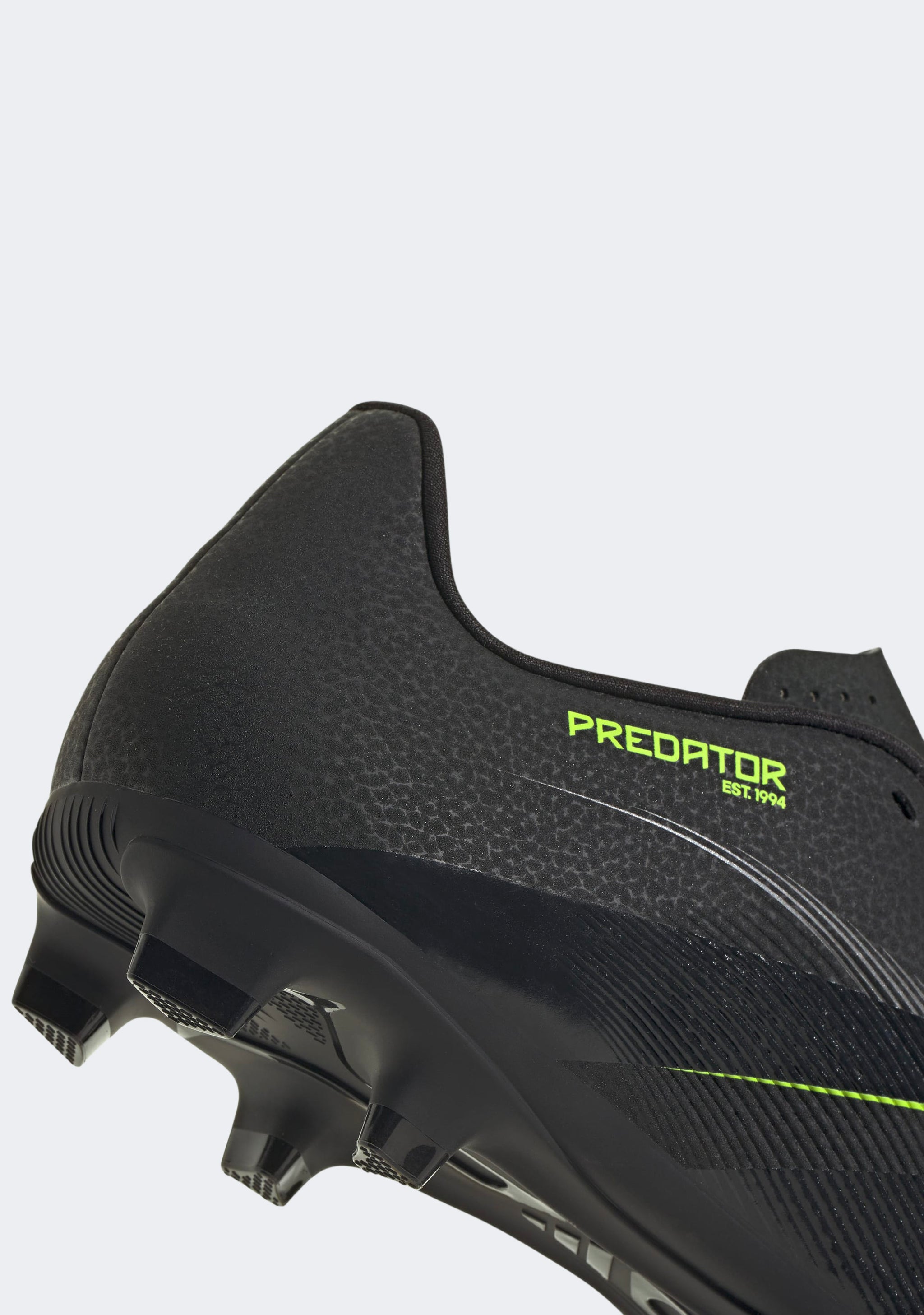 Adidas Men's Predator Club Firm/Multi-Ground Boots