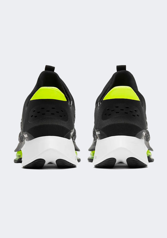 Nike Women’s Air Zoom Tempo Next% Flyease