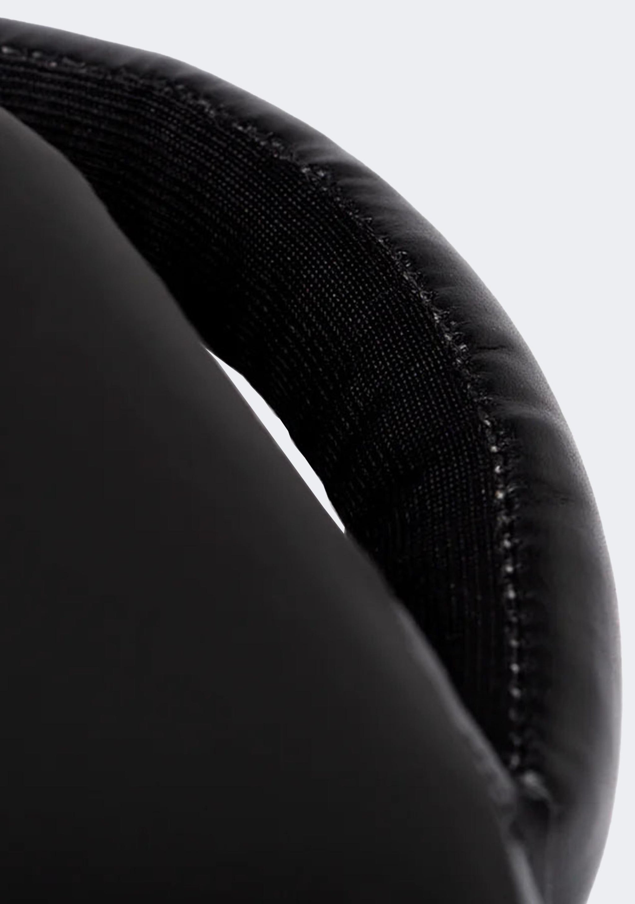 Everlast Elite Round Shield