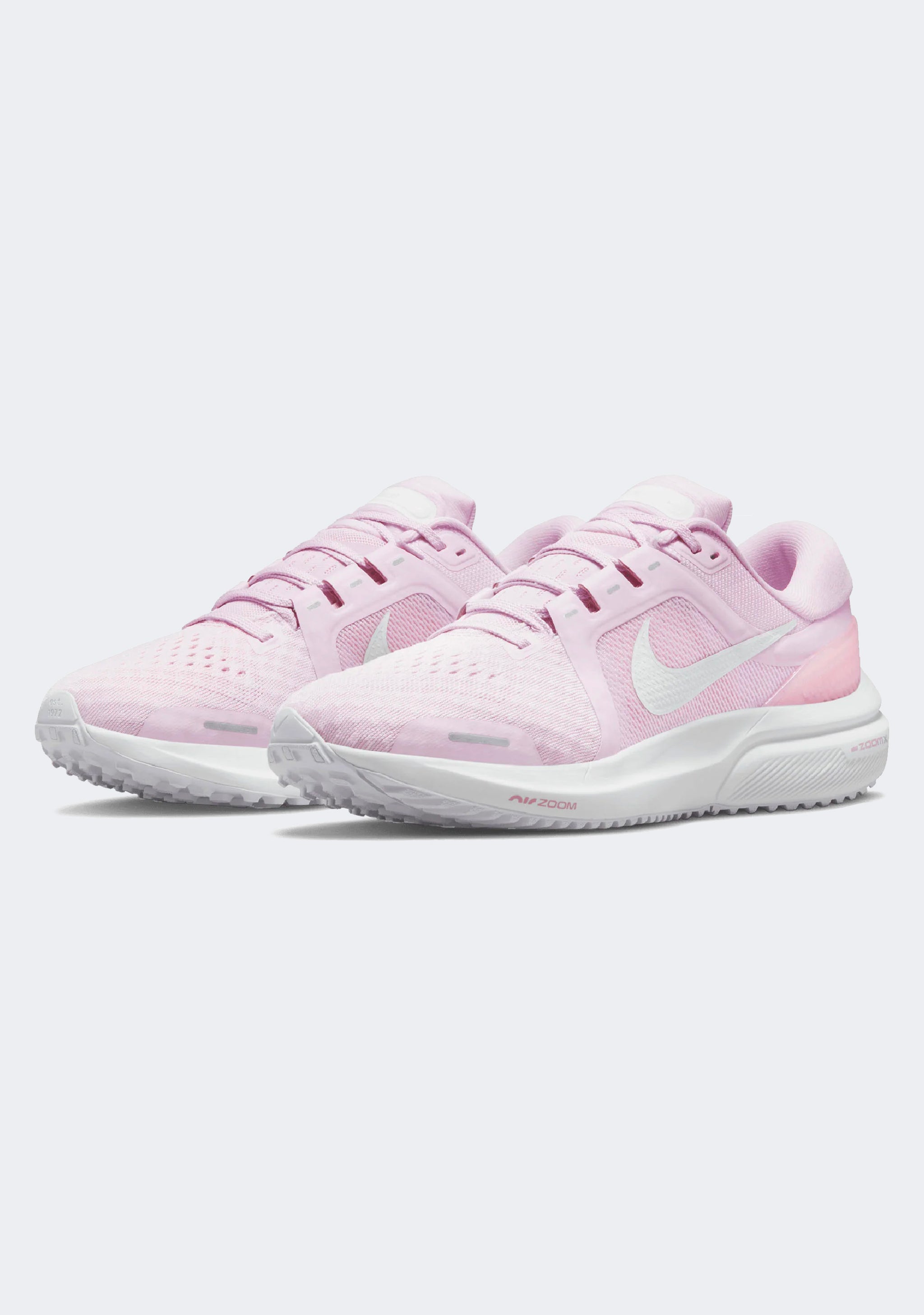 Nike Women's Air Zoom Vomero 16