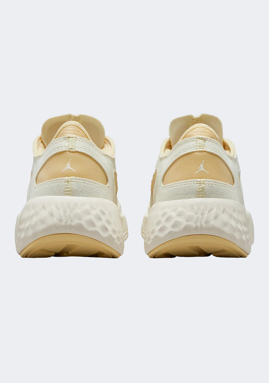 Nike Women's Jordan Delta 3 Low