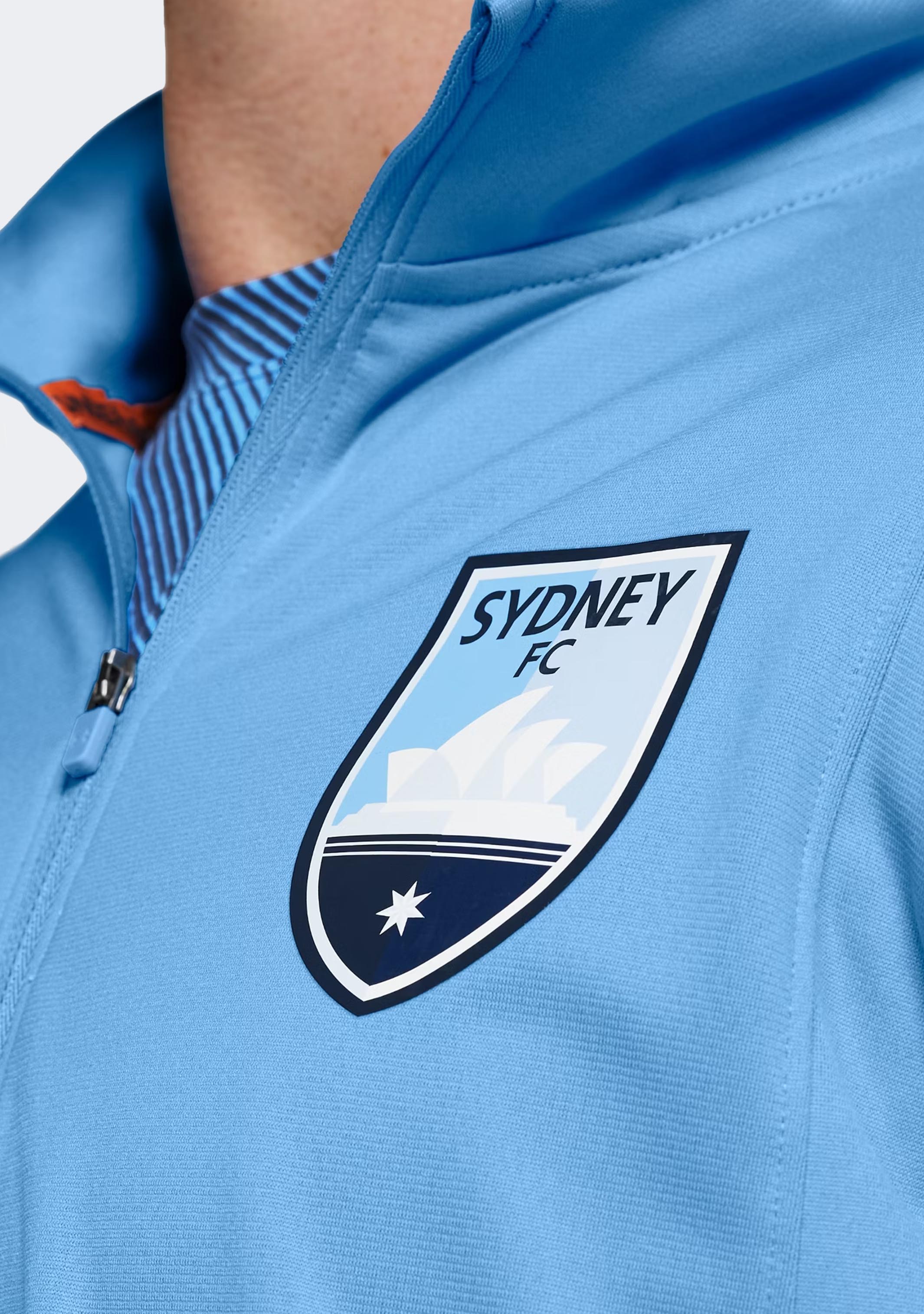 Under Armour Men's Sydney FC Challenger Midlayer