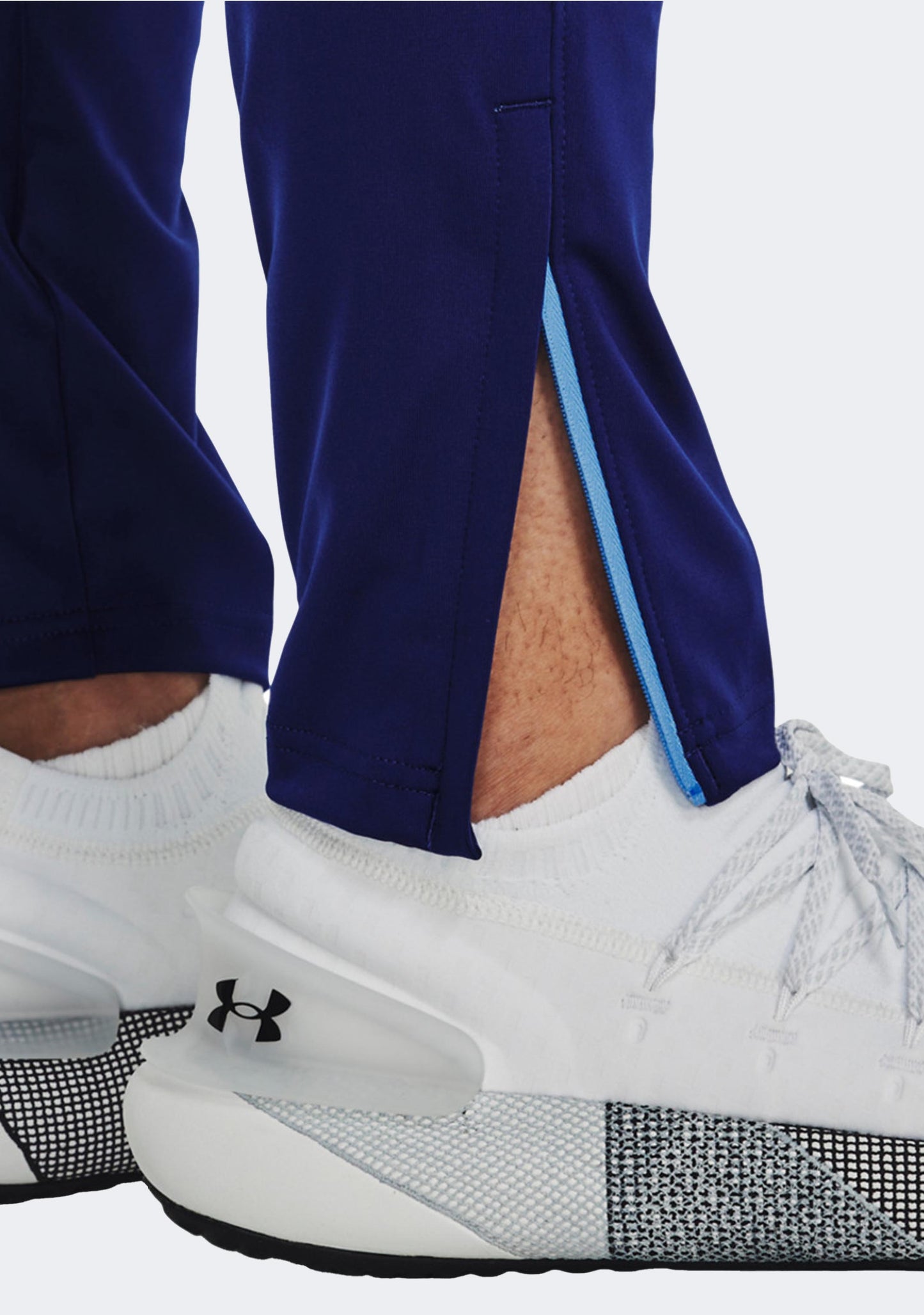 Under Armour Men's Sydney FC Challenger Trackpants