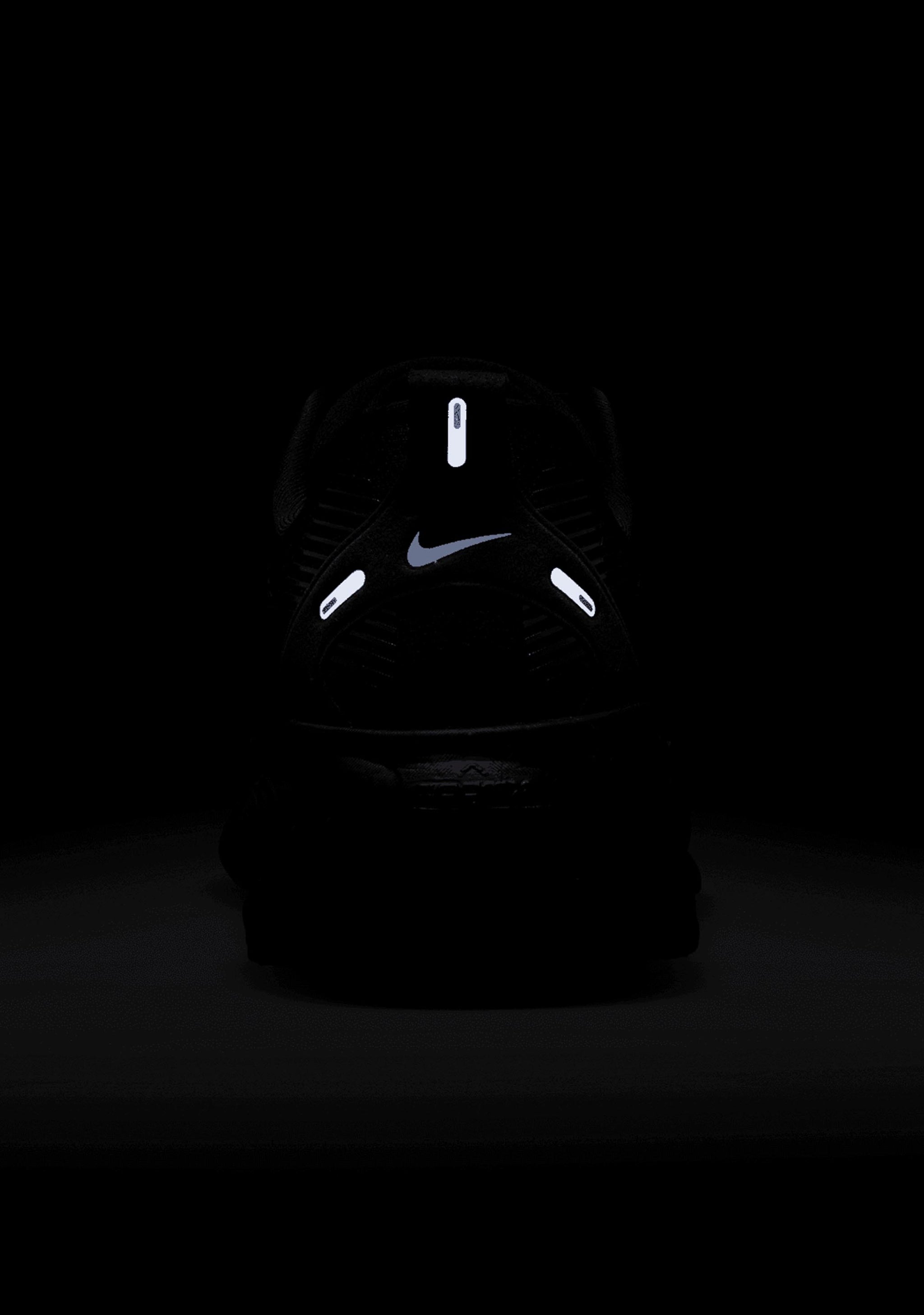 Nike Men's Vomero 18