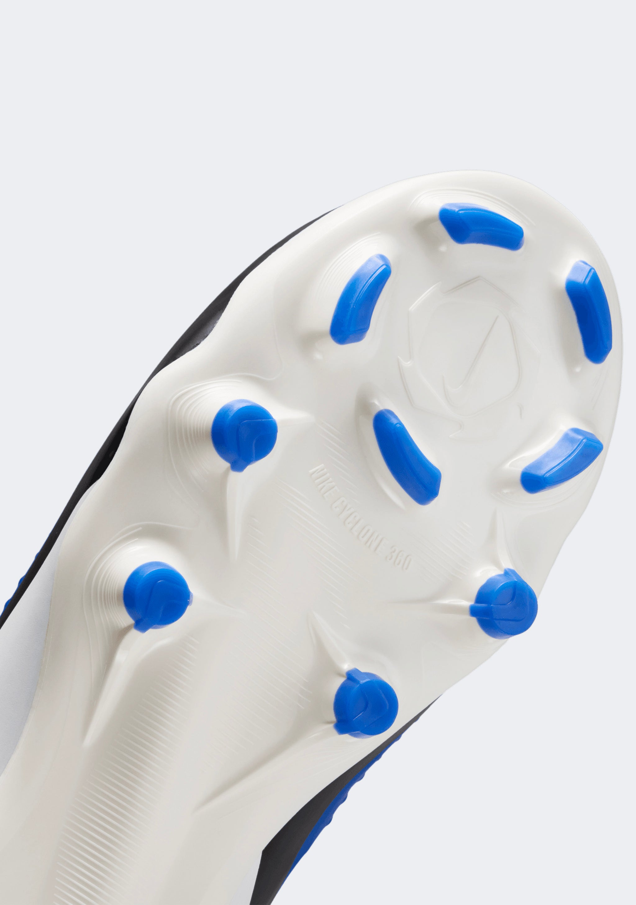 Nike Kids' Phantom 6 Low Academy FG/MG Football Boots