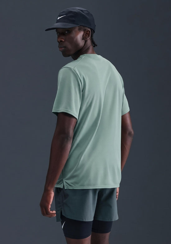 Nike Men's Dri-Fit UV Miler Tee