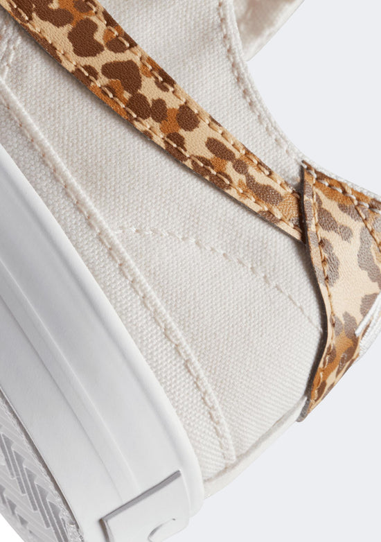 Nike Women’s Court Legacy Canvas