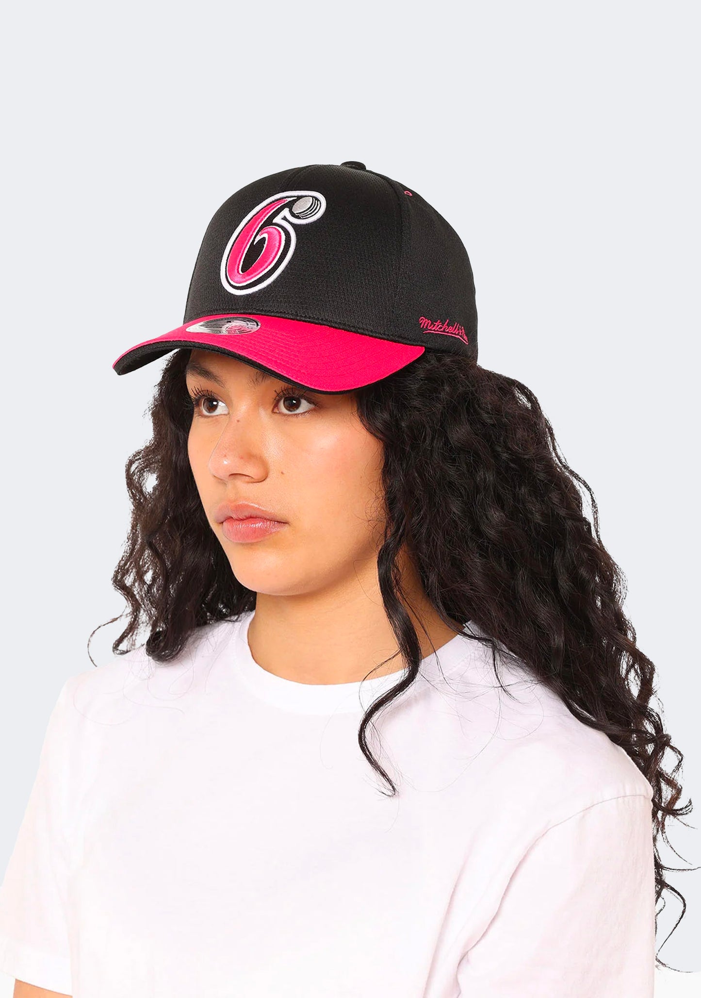 Mitchell & Ness BBL Sydney Sixers On Field Cap