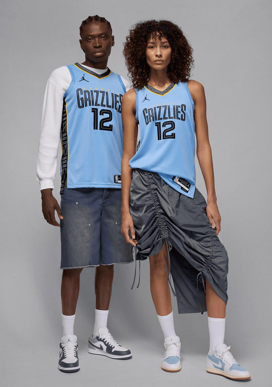 Nike Men's Memphis Grizzlies 22/23 Ja Morant Statement Edition Swingman NBA Jersey