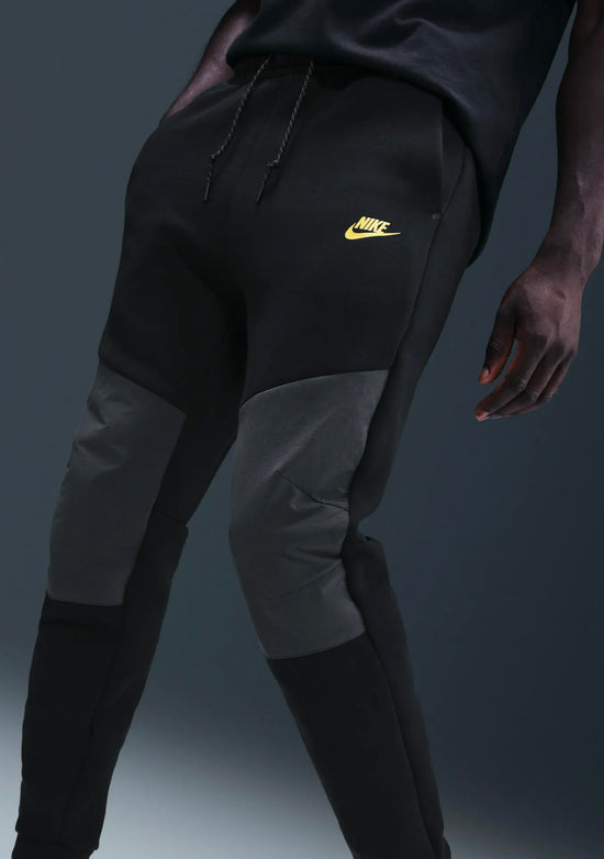 Nike Men's Tech Mix Fleece Joggers