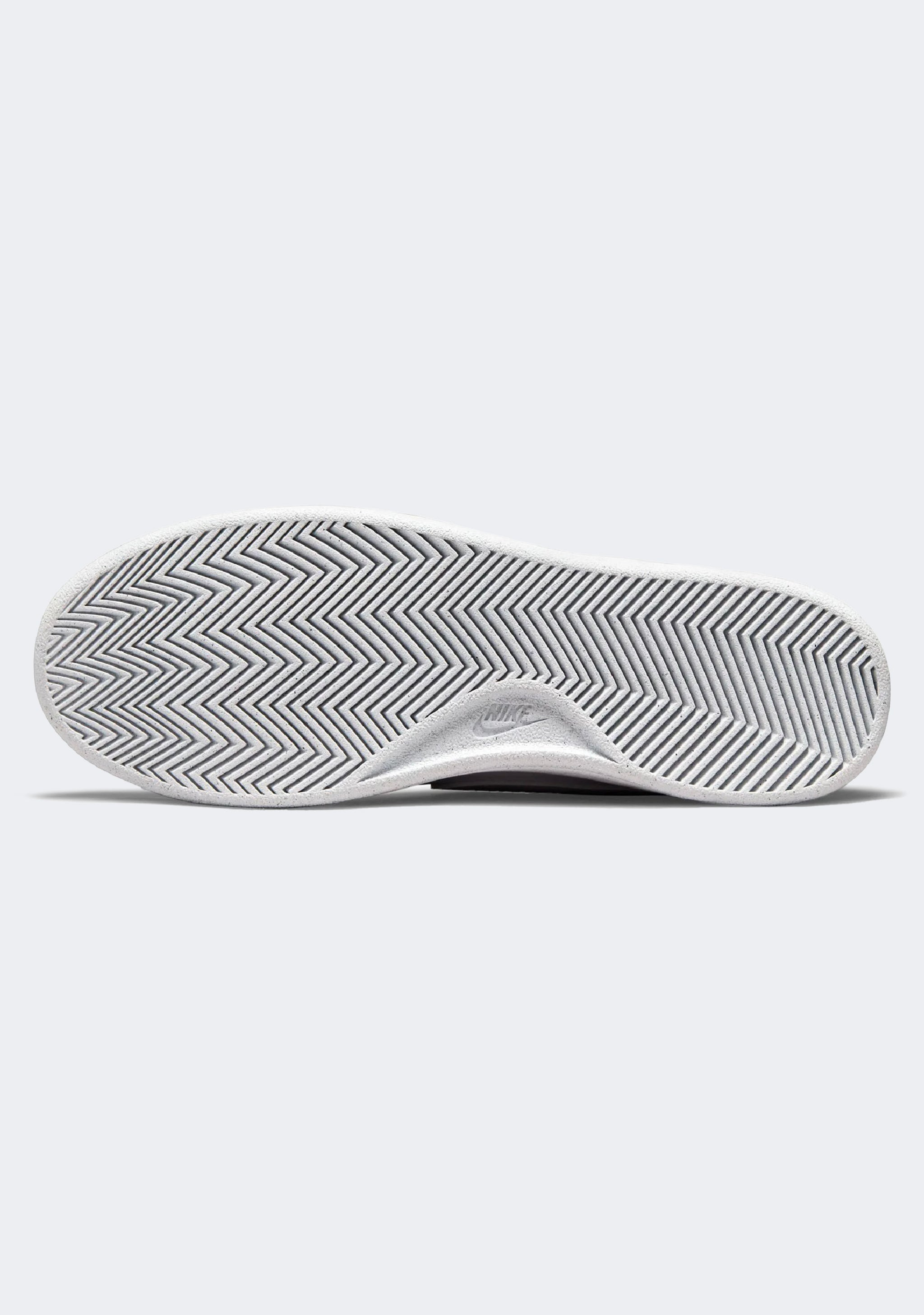 Nike Women’s Court Royal 2