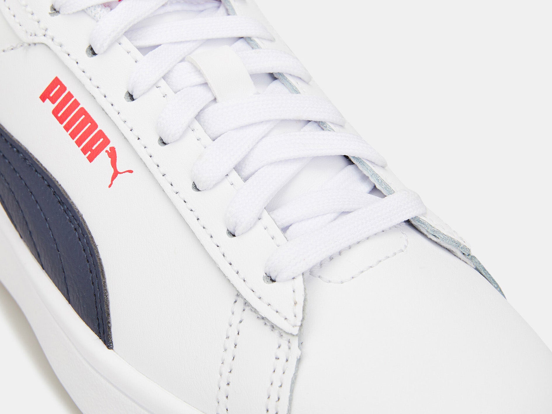 Puma smash v2 blancas 2025
