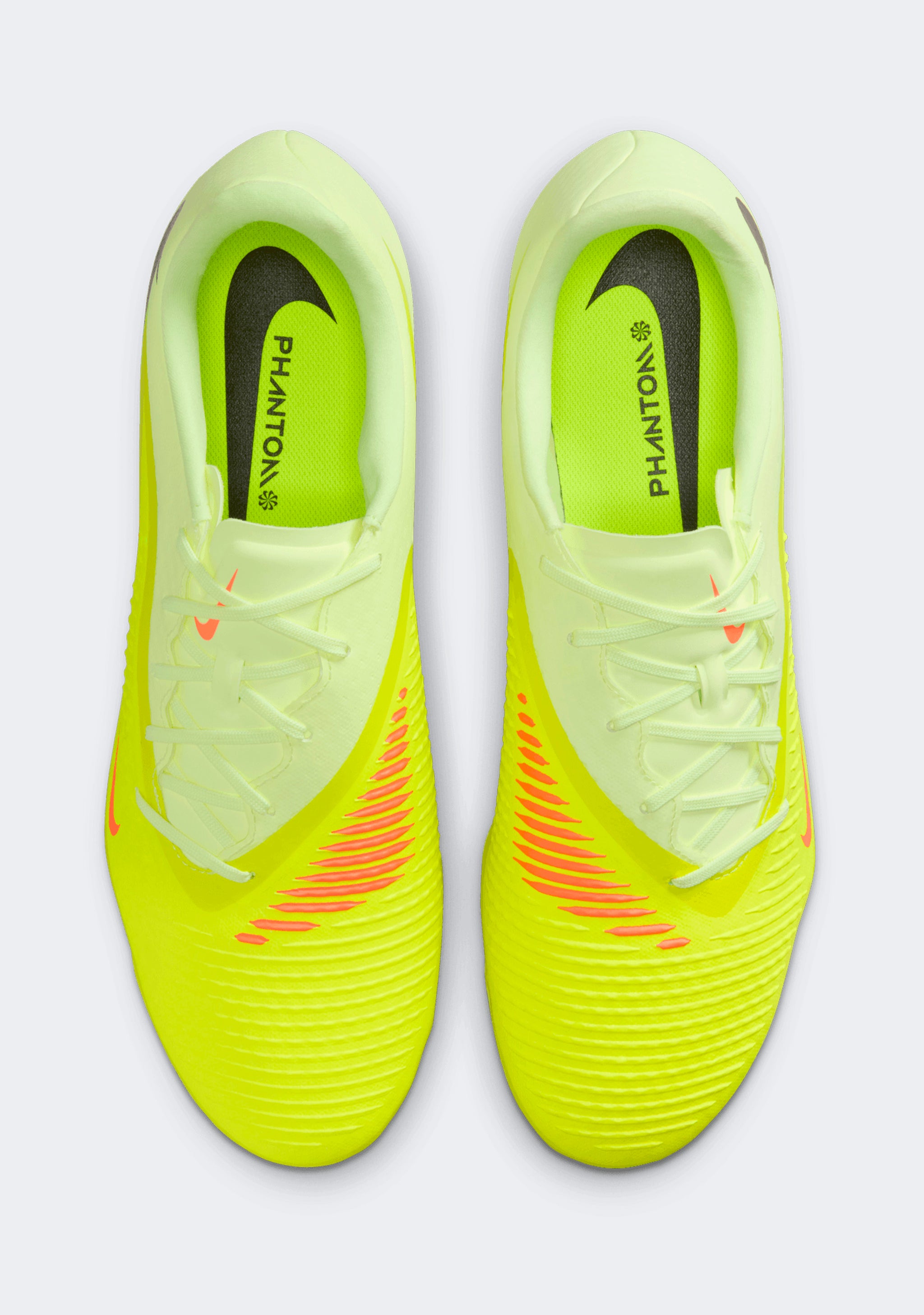 Nike Men’s Phantom 6 Academy Low FG/MG Boots
