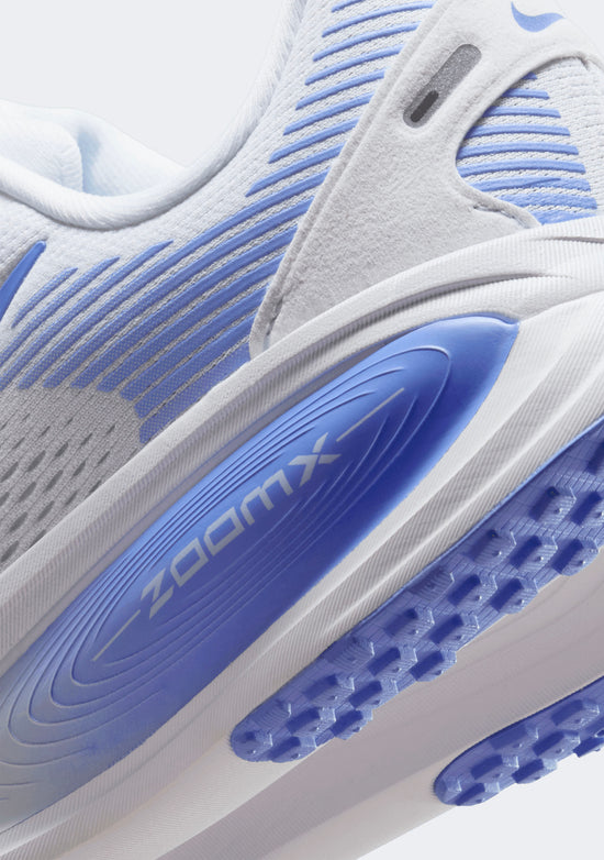 Nike Women's Vomero 18