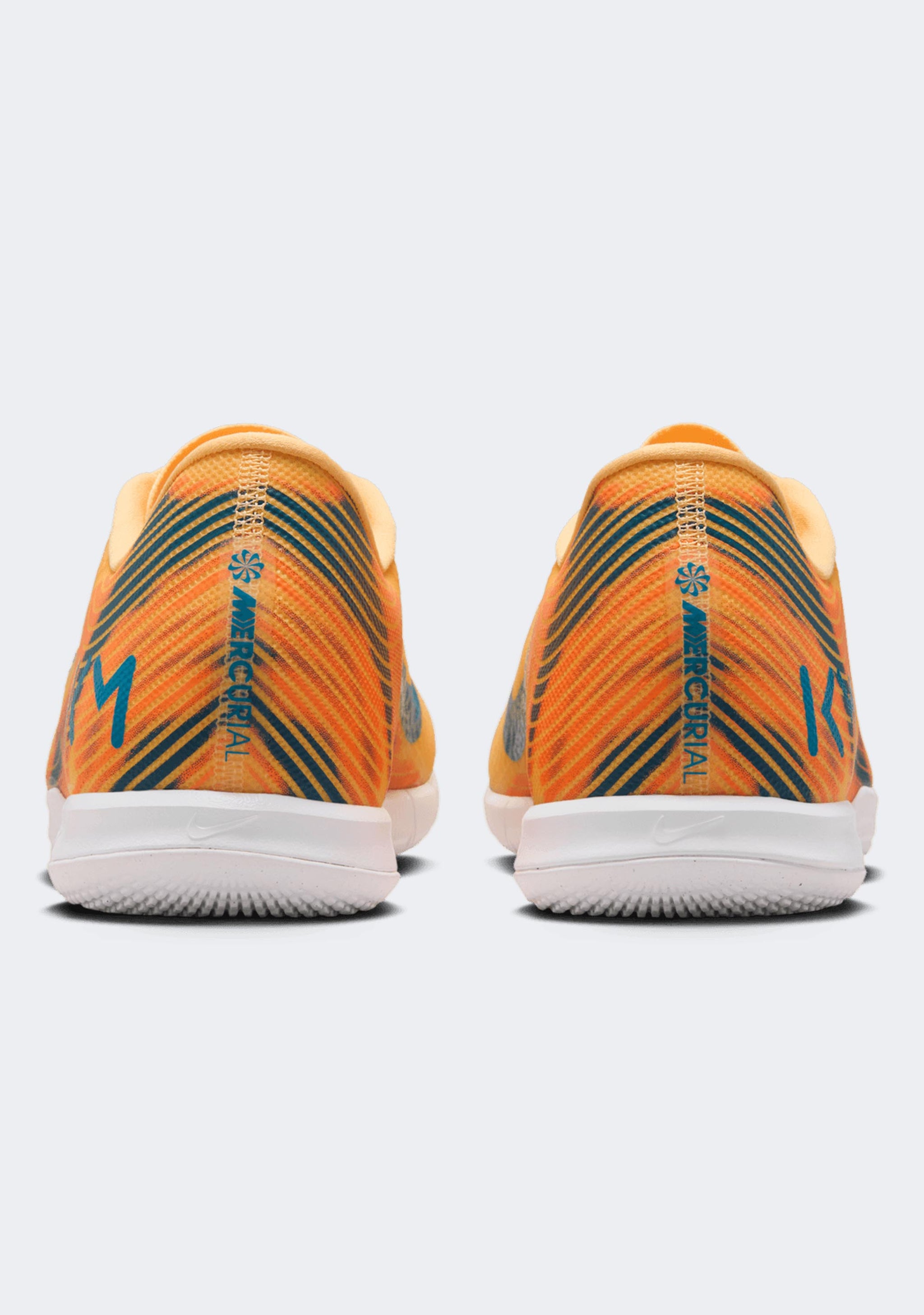 Nike Men's Mercurial Zoom Vapor 16 Academy Kylian Mbappe IC