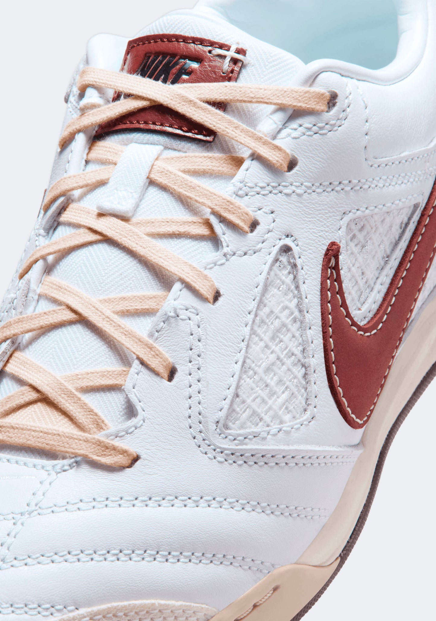 Nike Gato
