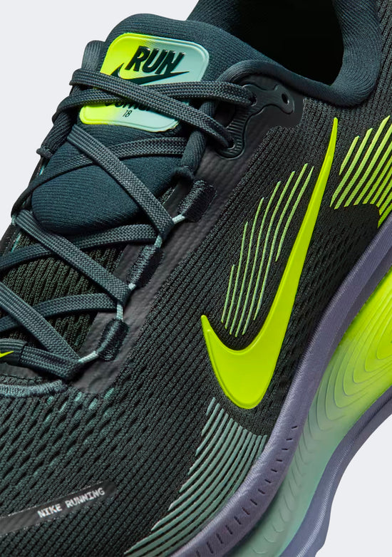 Nike Men’s Vomero 18