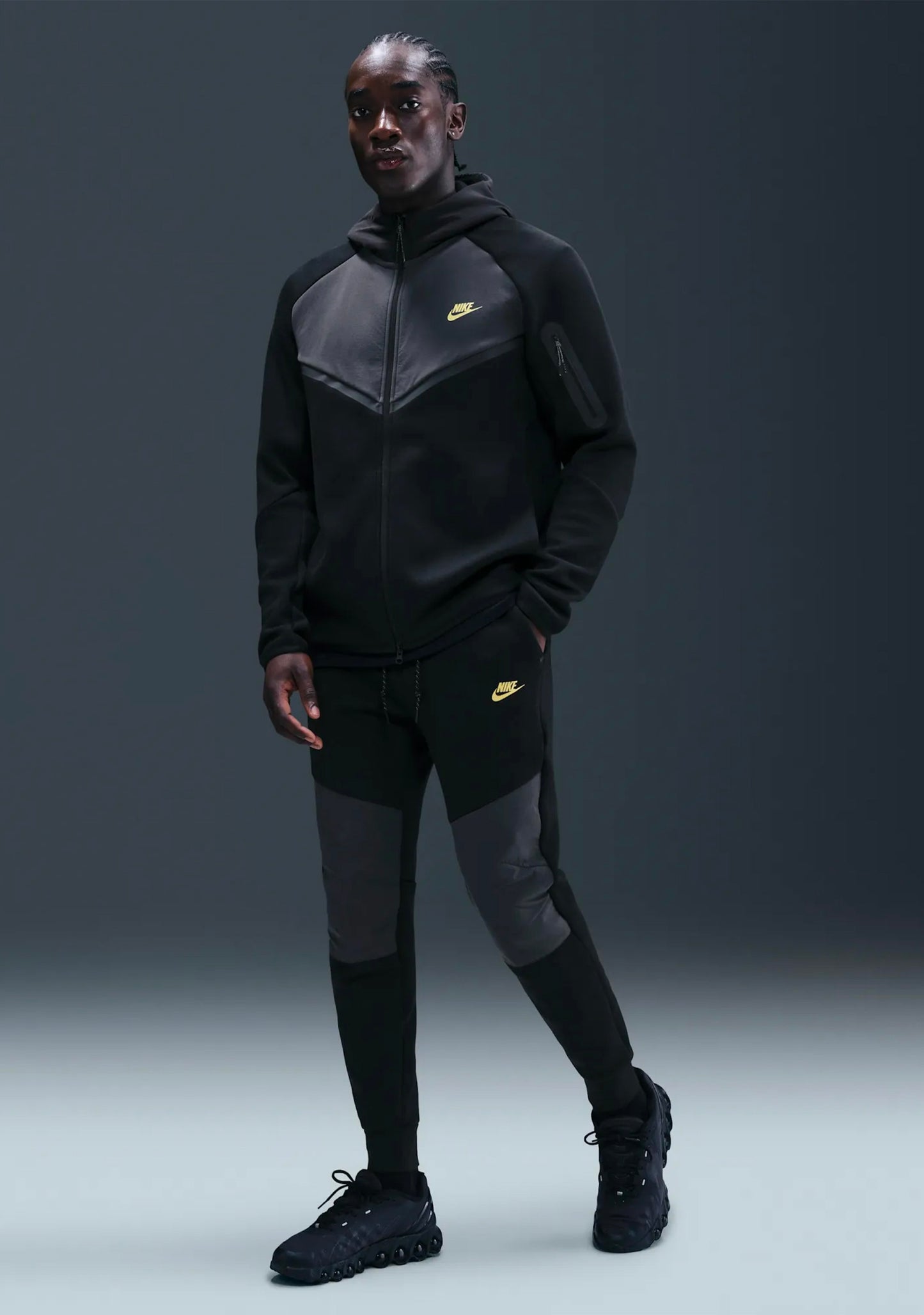 Nike Men's Tech Mix Fleece Joggers