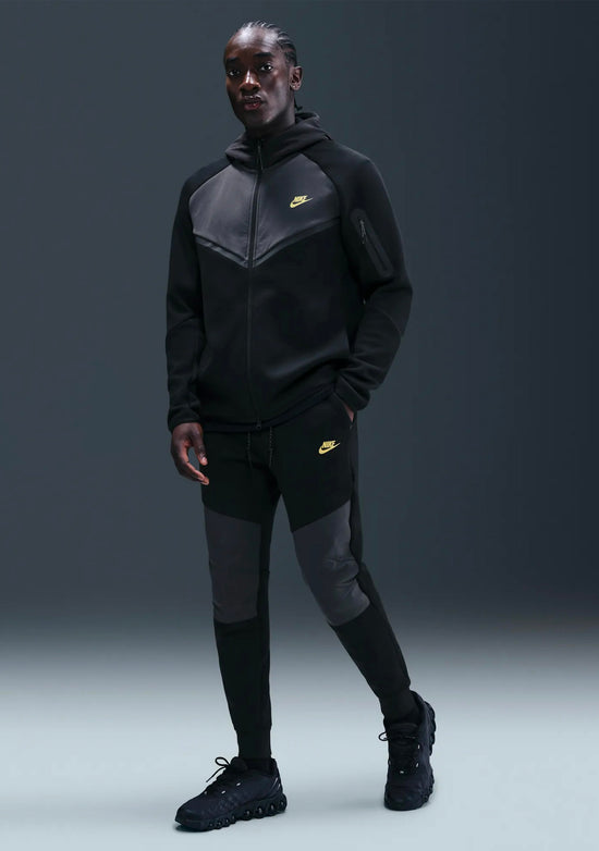 Nike Men's Tech Mix Fleece Joggers