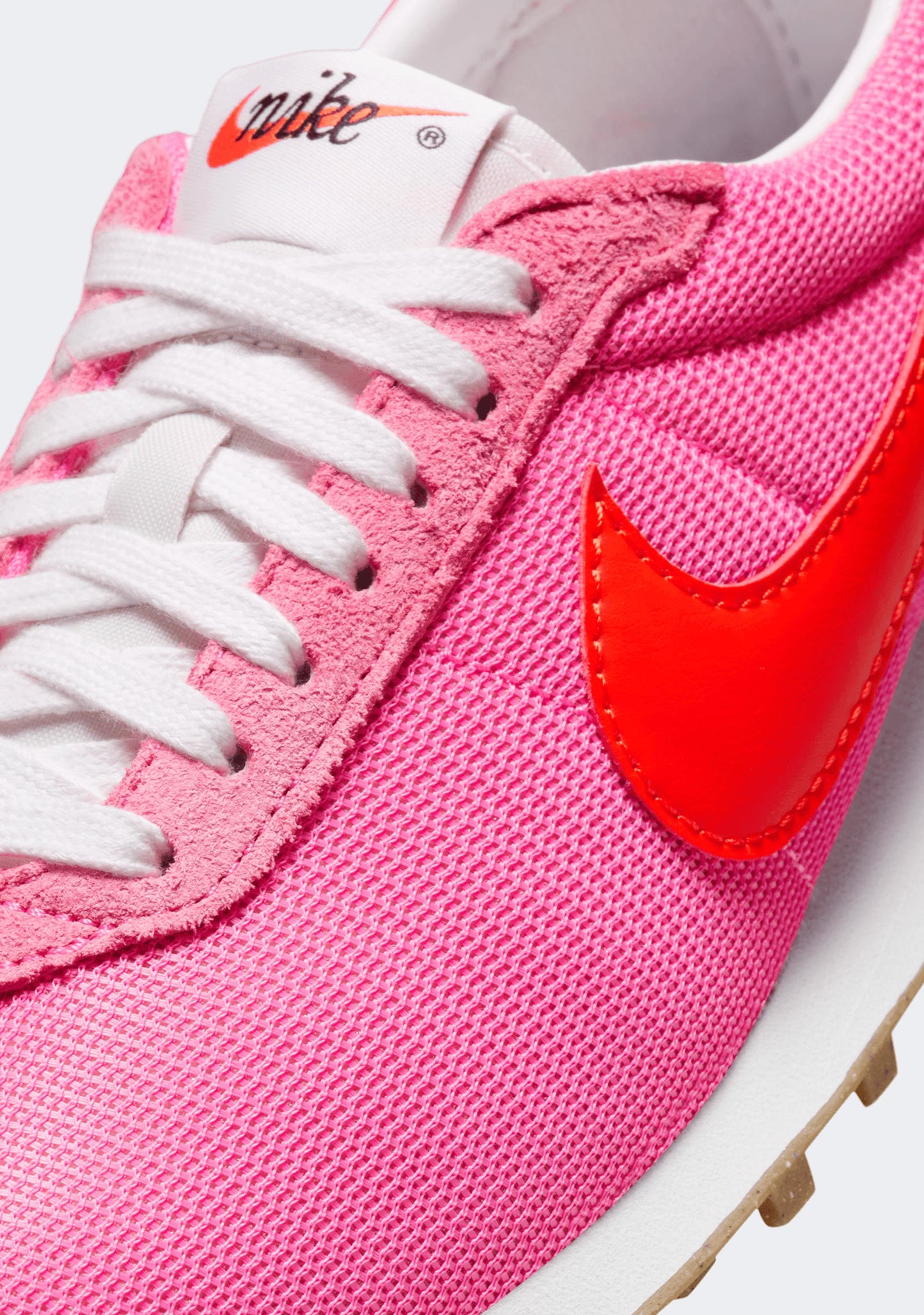 Nike Women's LD-1000