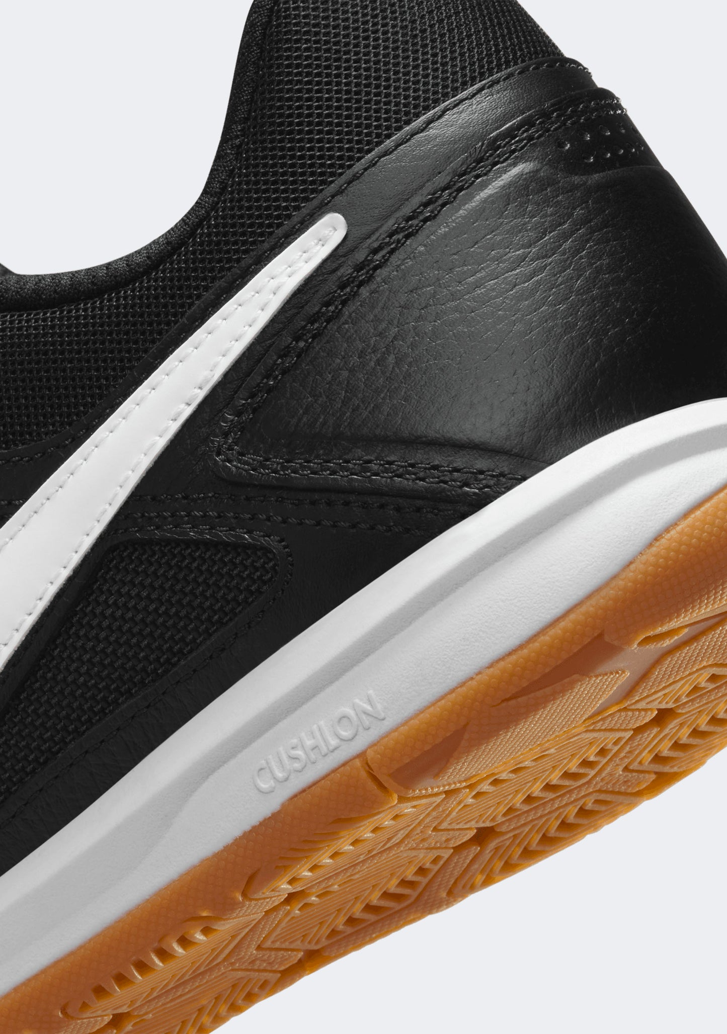 Nike Gato