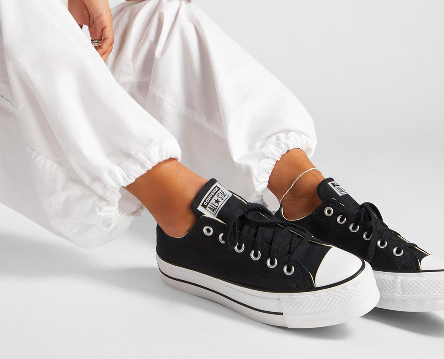 Converse Women’s CT Lift Canvas Low Black