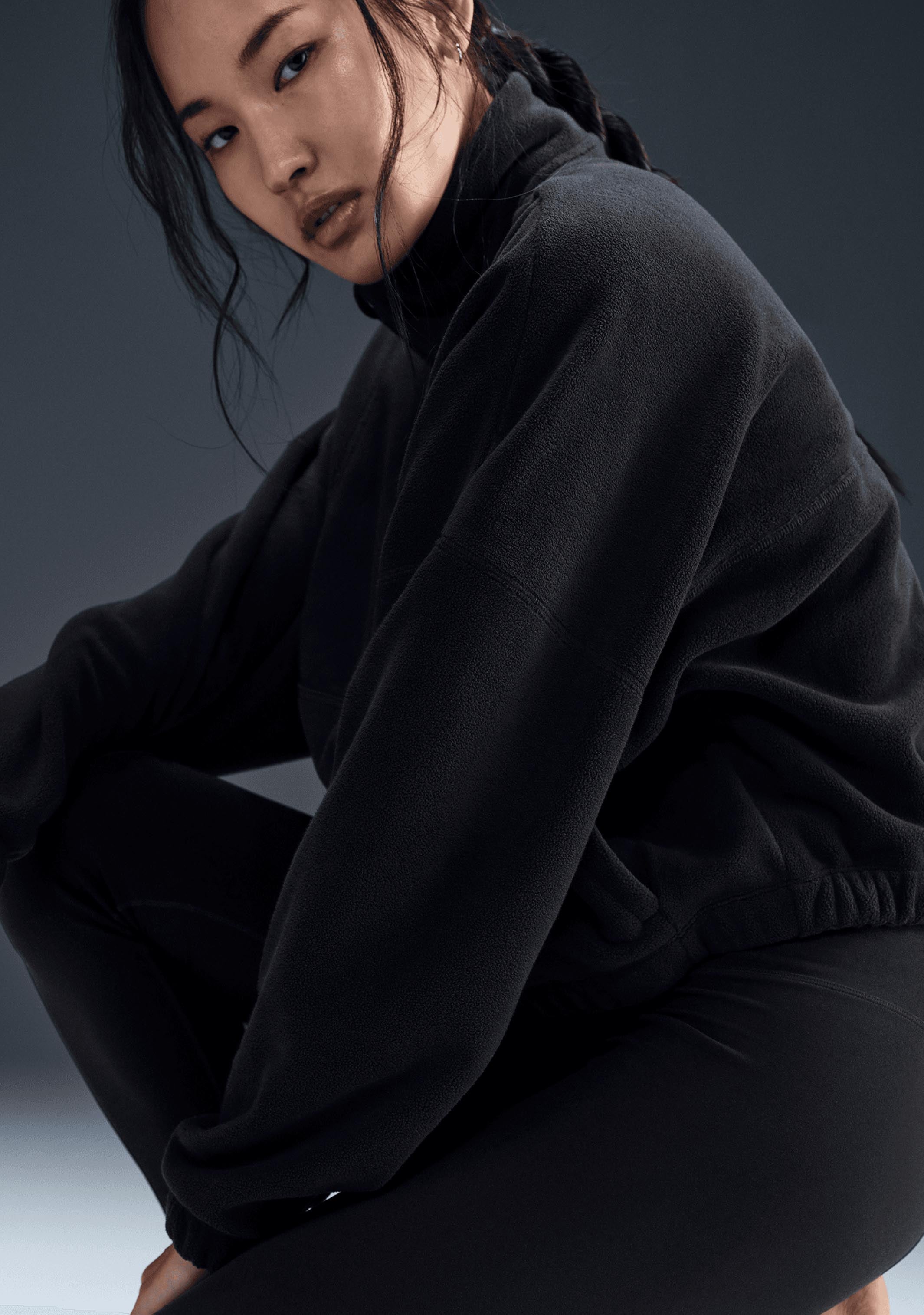 Nike Women's Therma Fit Oversized 1/2-Zip Polar Fleece Top
