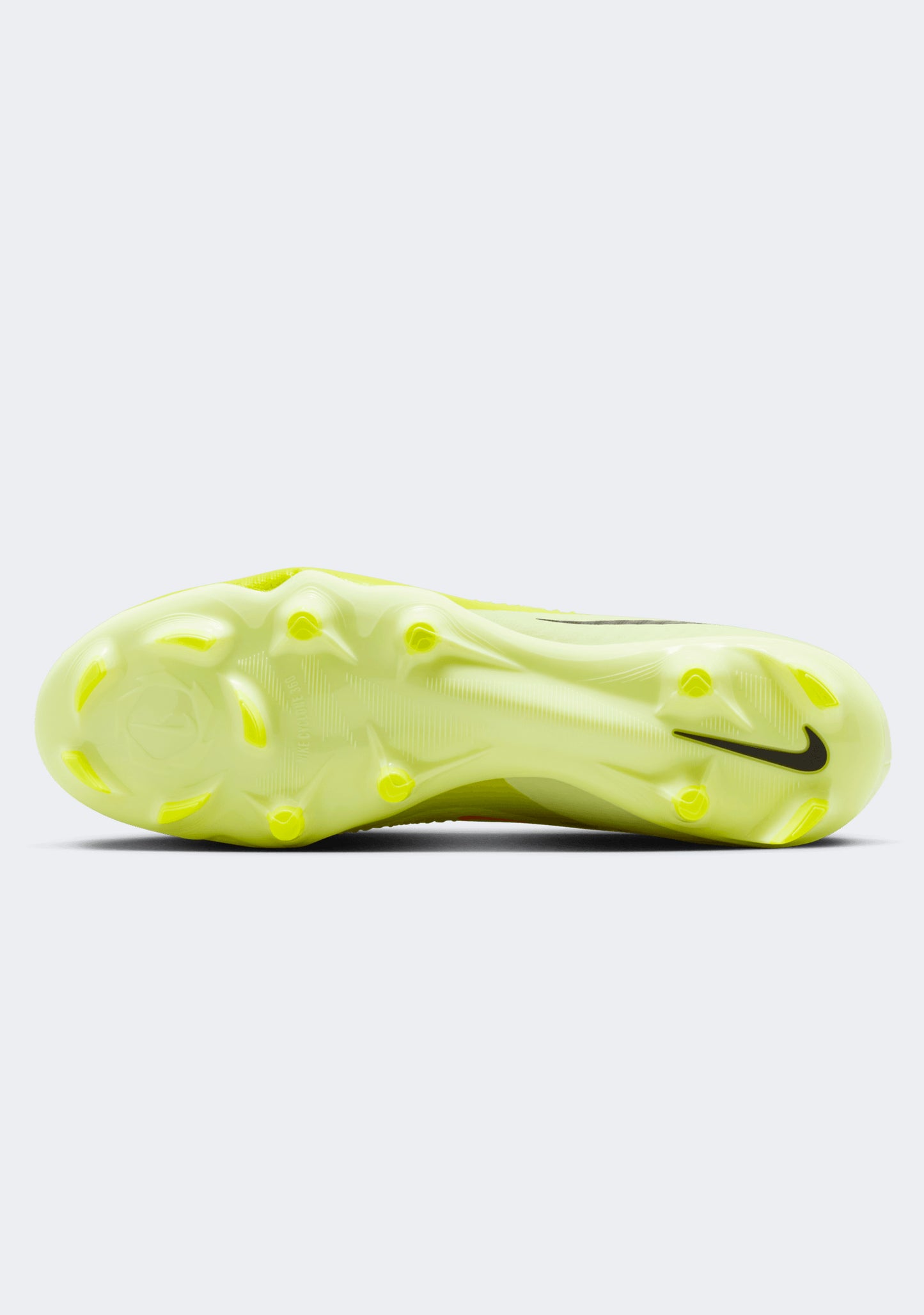Nike Men’s Phantom 6 Academy Low FG/MG Boots