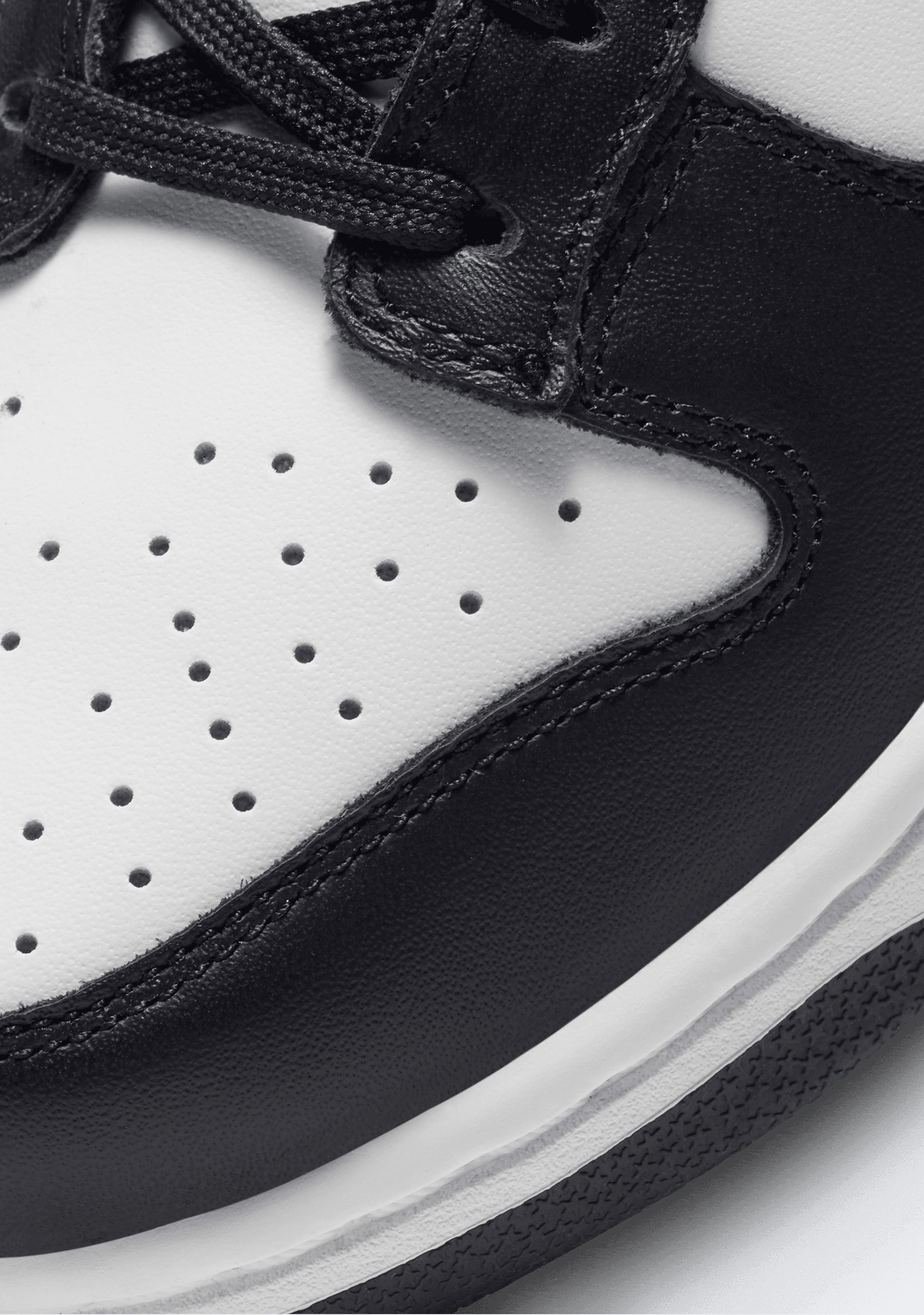 Nike Women's Dunk Low