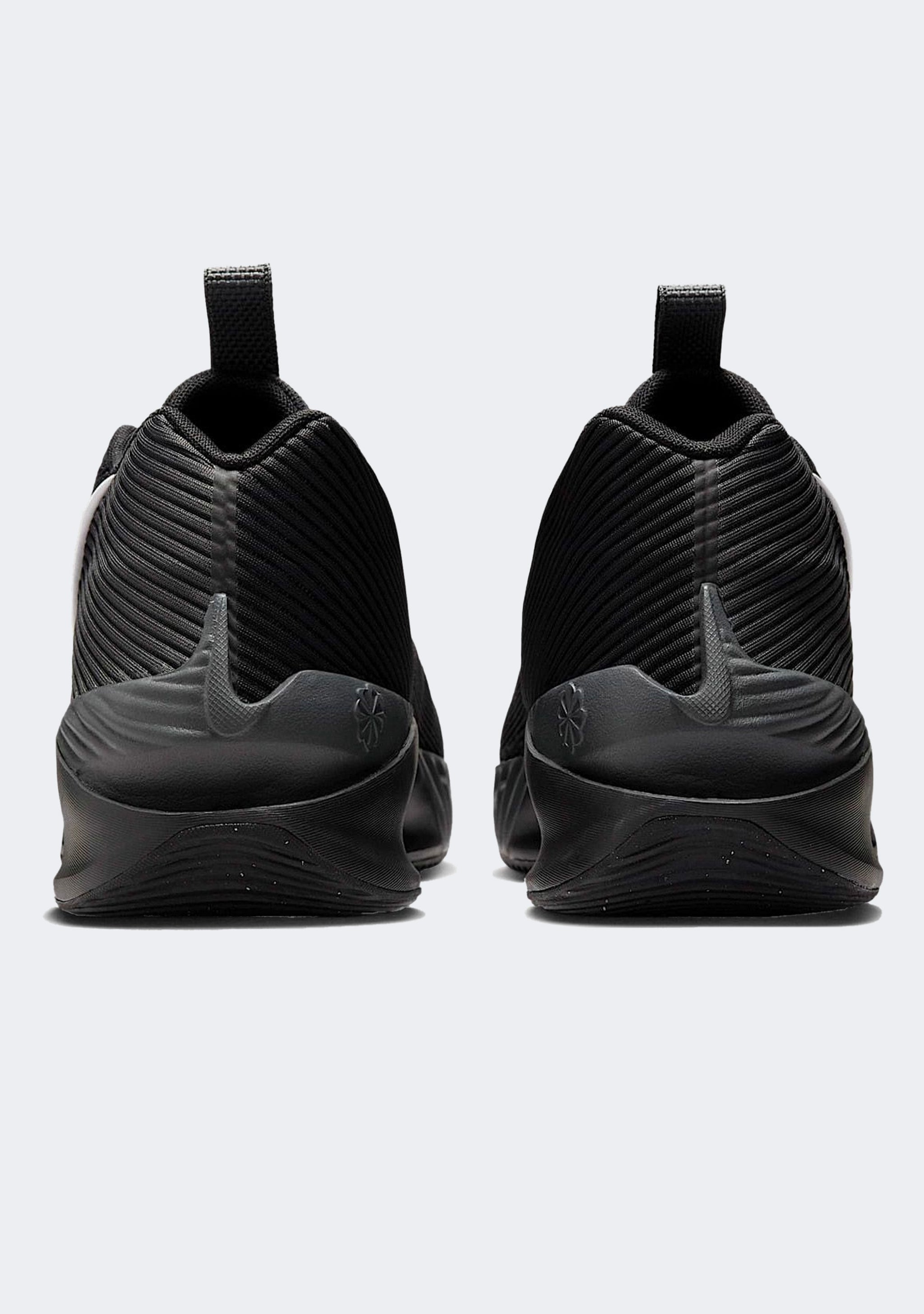 Nike Men's G.T. Jump Academy Basketball Shoes