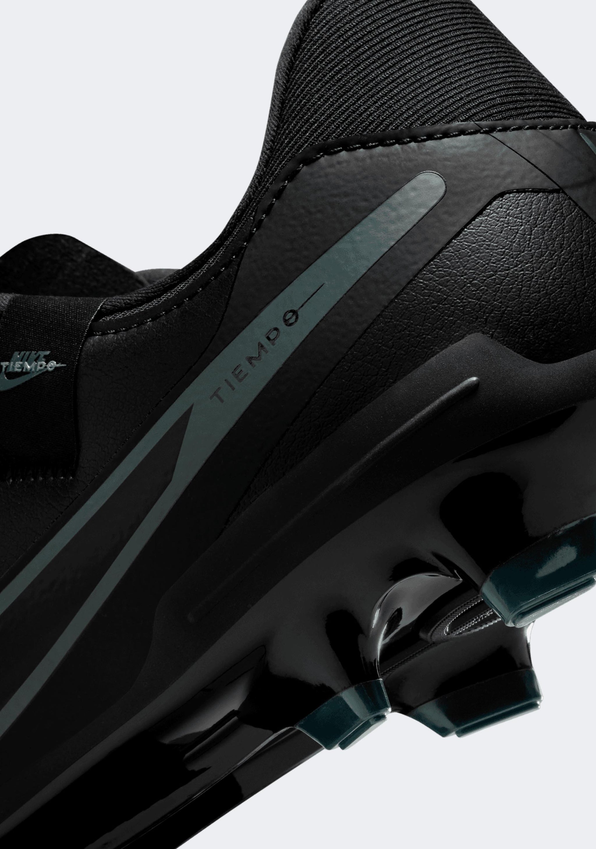Nike Men's Legend 10 Academy FG/MG