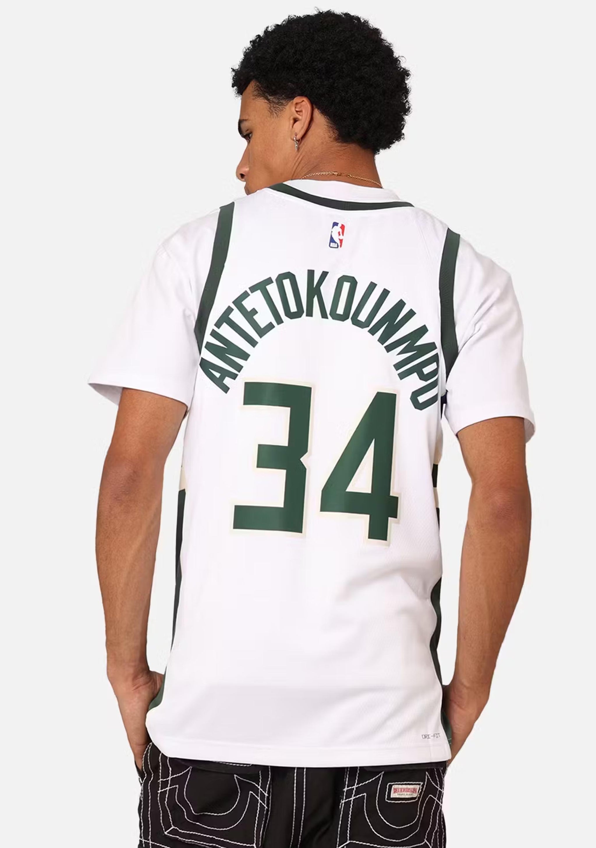 Nike Men's Giannis Antetokounmpo Milwaukee Bucks Dri-FIT Swingman Jersey