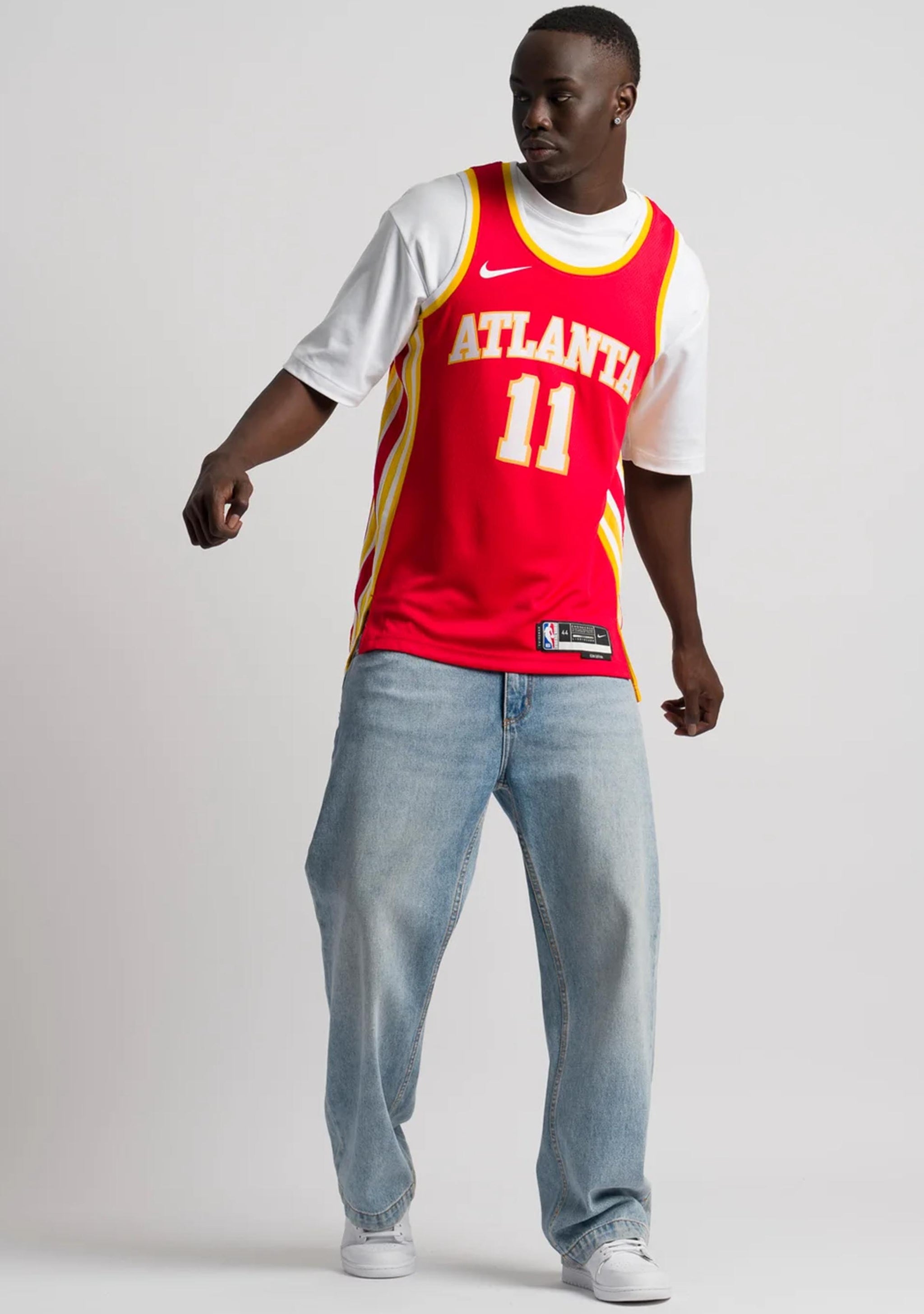 Nike Men's Atlanta Hawks Icon Edition 2022/23 Dri-FIT NBA Swingman Jersey