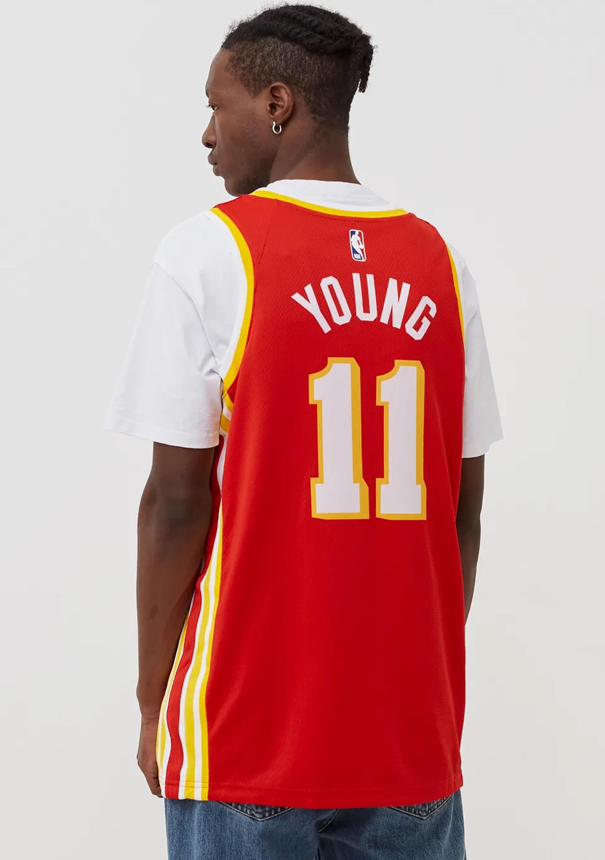 Nike Men's Atlanta Hawks Icon Edition 2022/23 Dri-FIT NBA Swingman Jersey