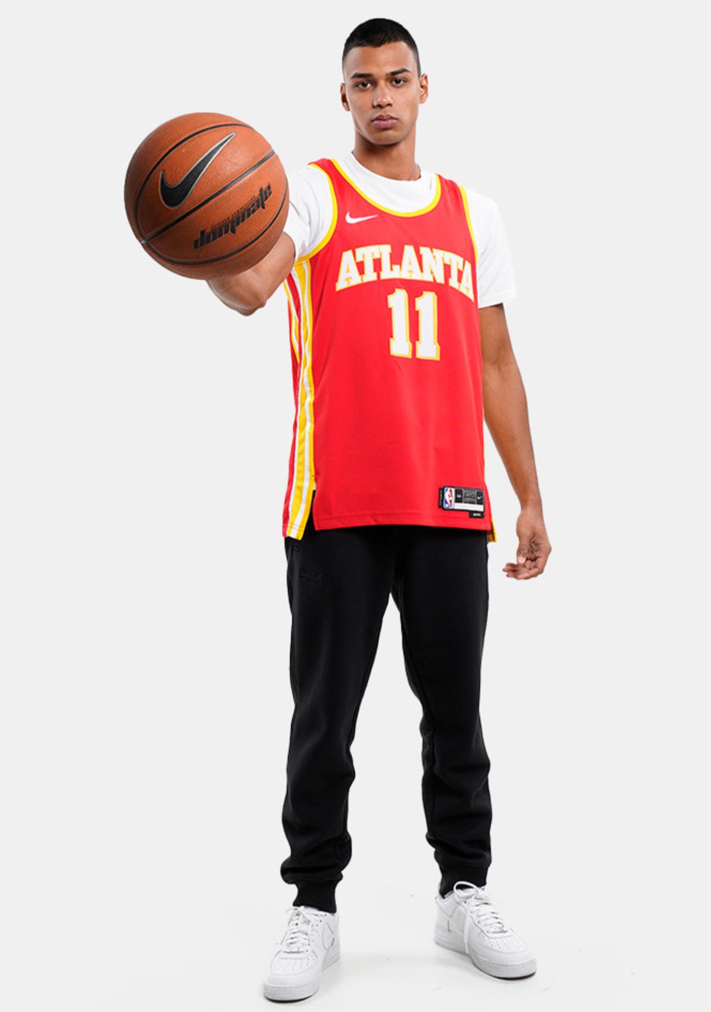 Nike Men's Atlanta Hawks Icon Edition 2022/23 Dri-FIT NBA Swingman Jersey