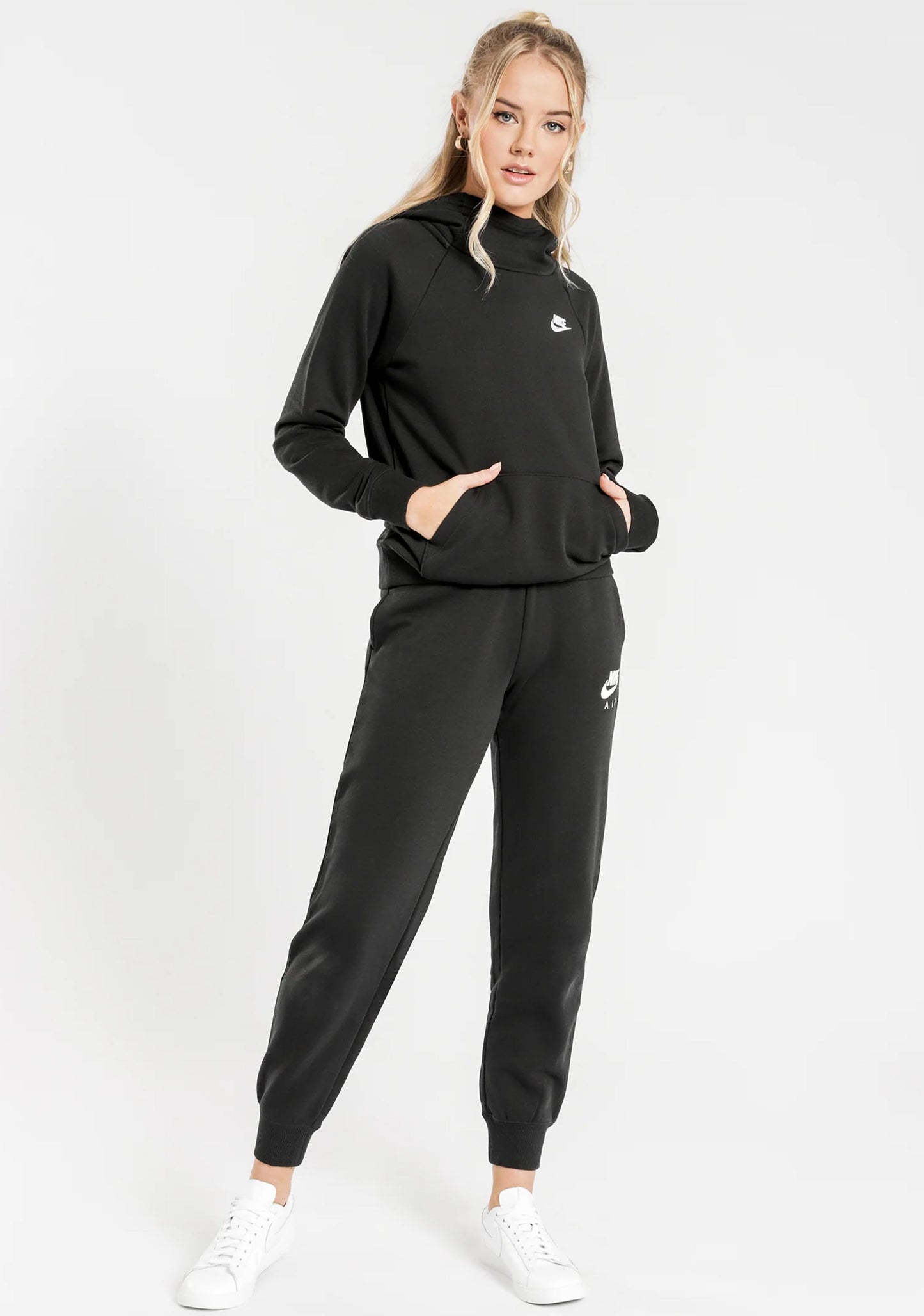 Nike Womens Sportswear Essential Fleece Funnel-Neck Hoodie