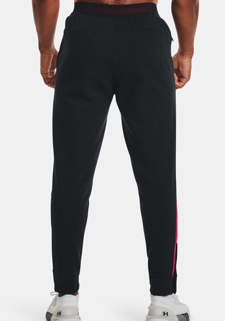 Under Armour Mens Essendon Accelerate Jogger Pants