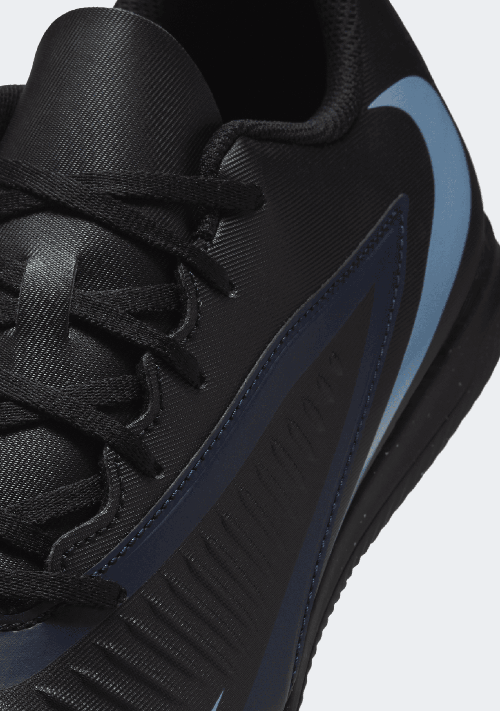 Nike Phantom 6 Low Club Indoor Court Boots