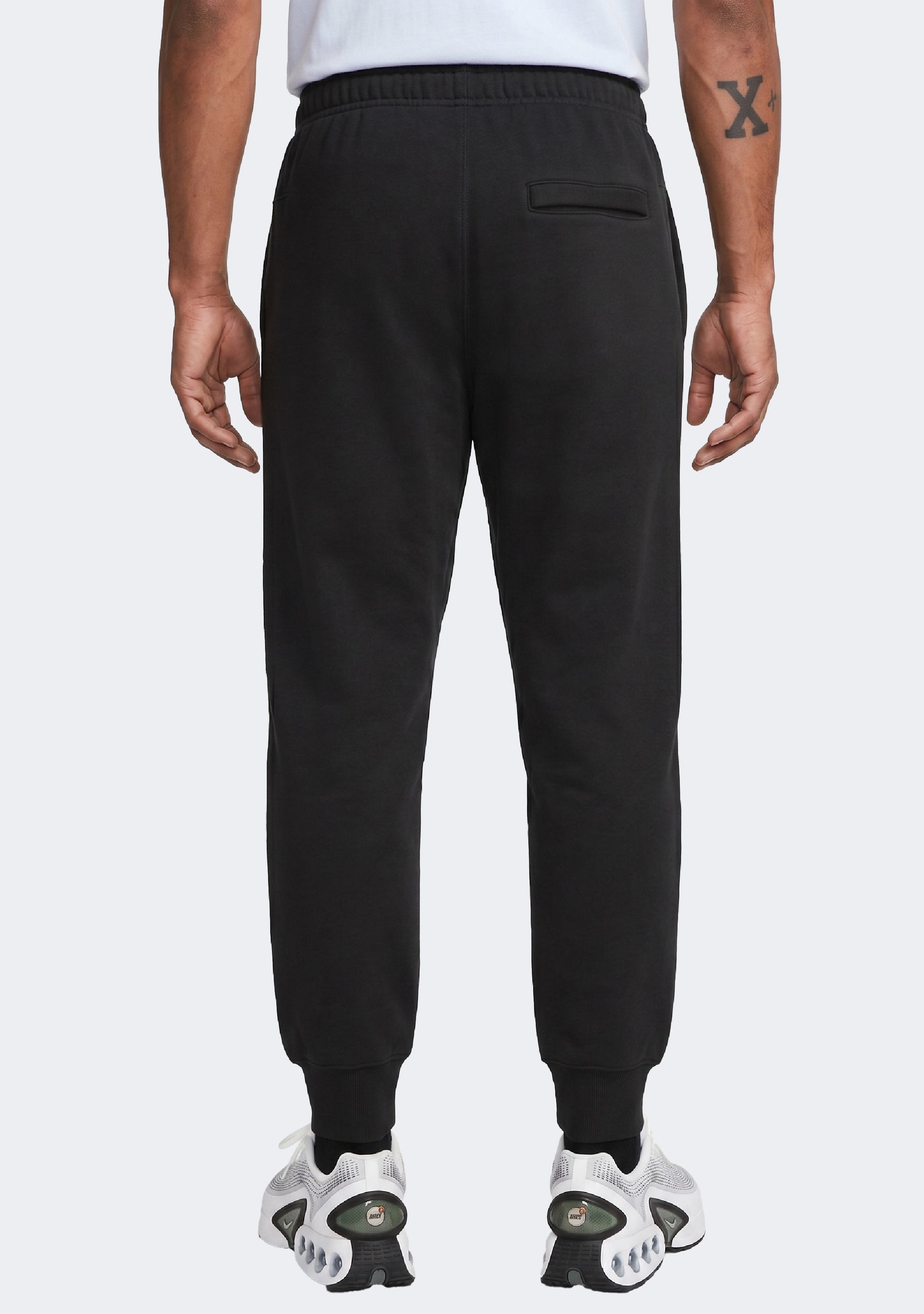 Nike Men's Sportswear Club Jogger Pants