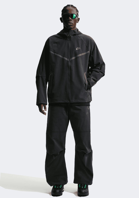 Nike Men's Sportswear Tech Woven Windbreaker