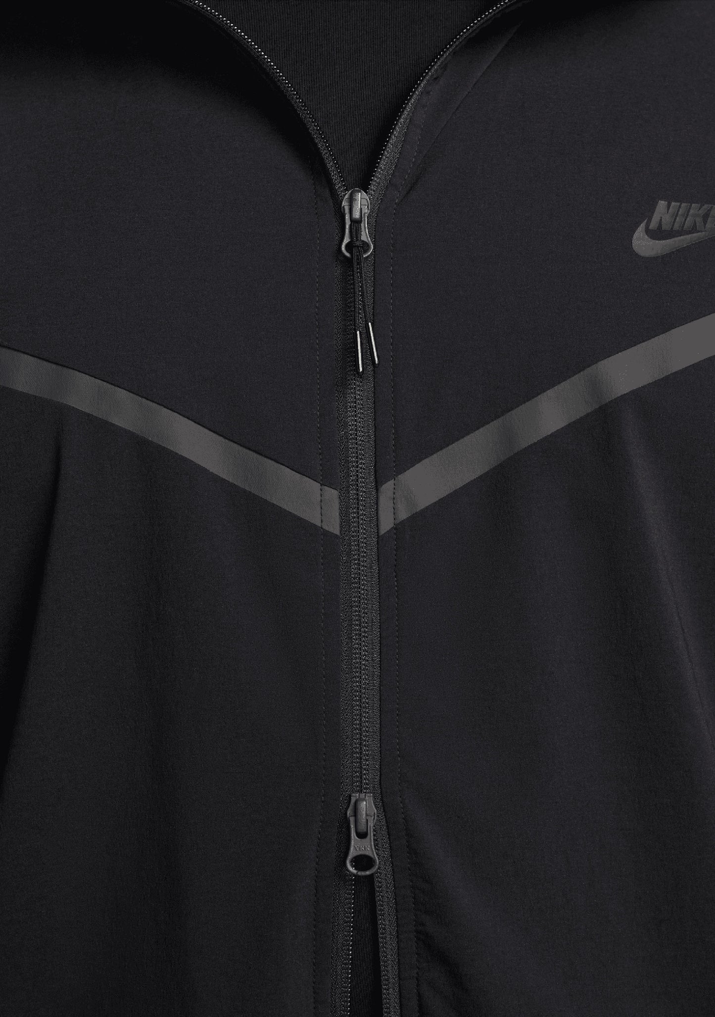 Nike Men's Sportswear Tech Woven Windbreaker