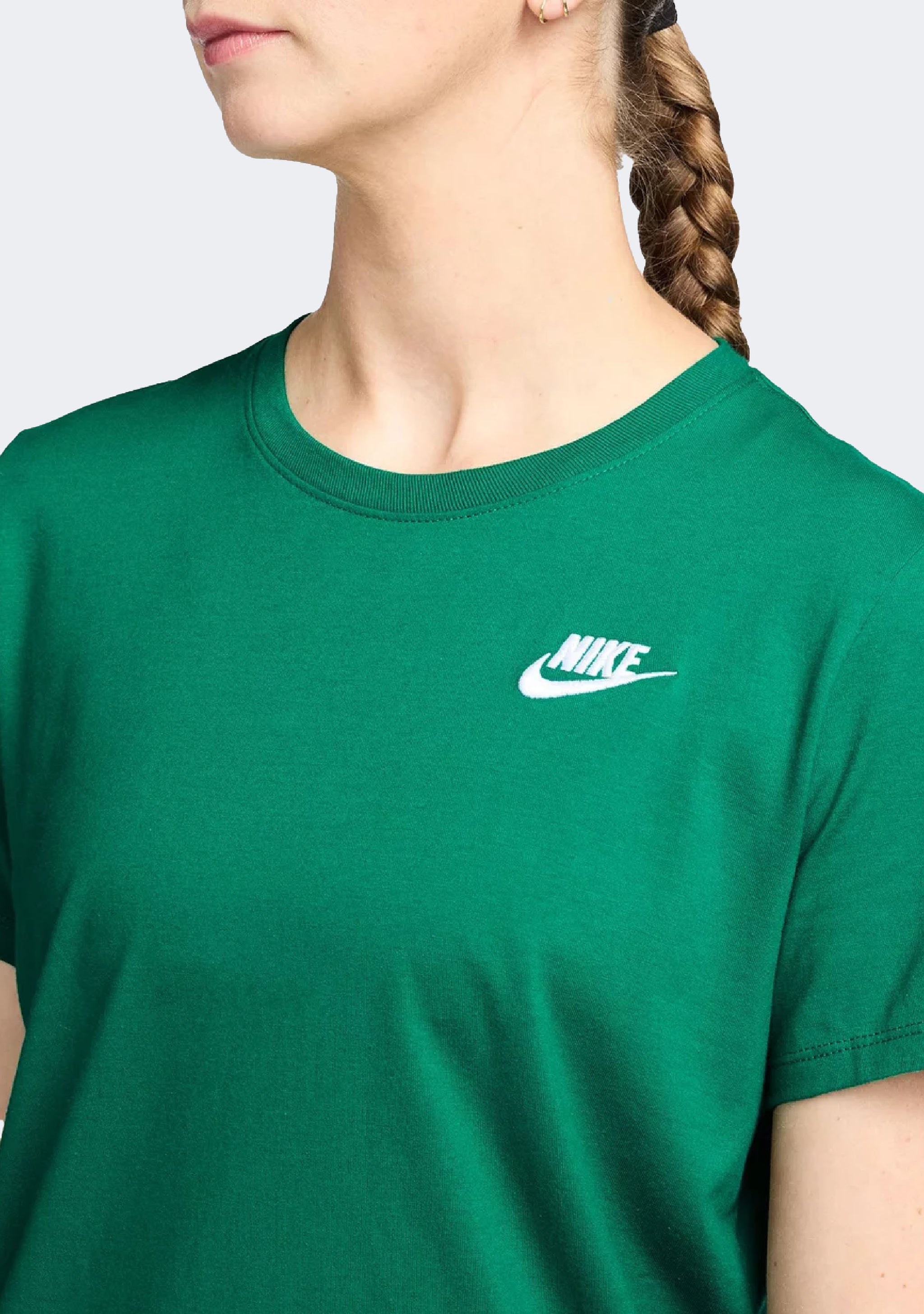 Nike Women's Sportswear Essentials Club Tee