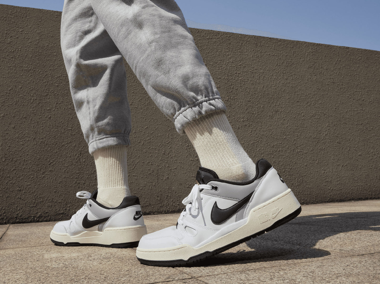Nike Mens Full Force Low