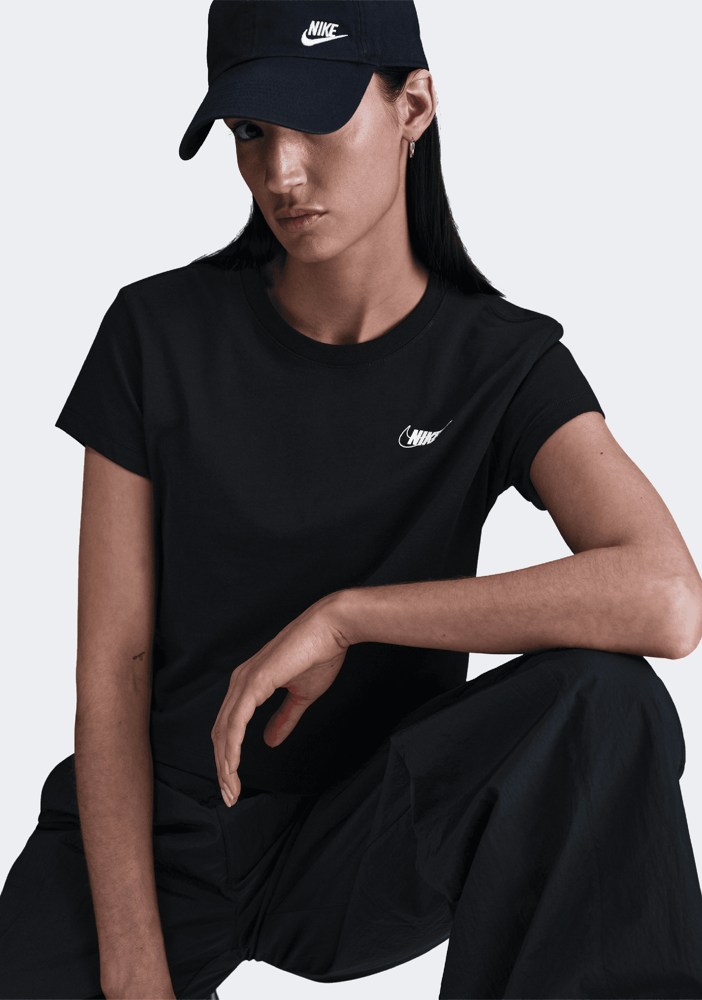 Nike Women's Sportswear Club Cropped T-shirt