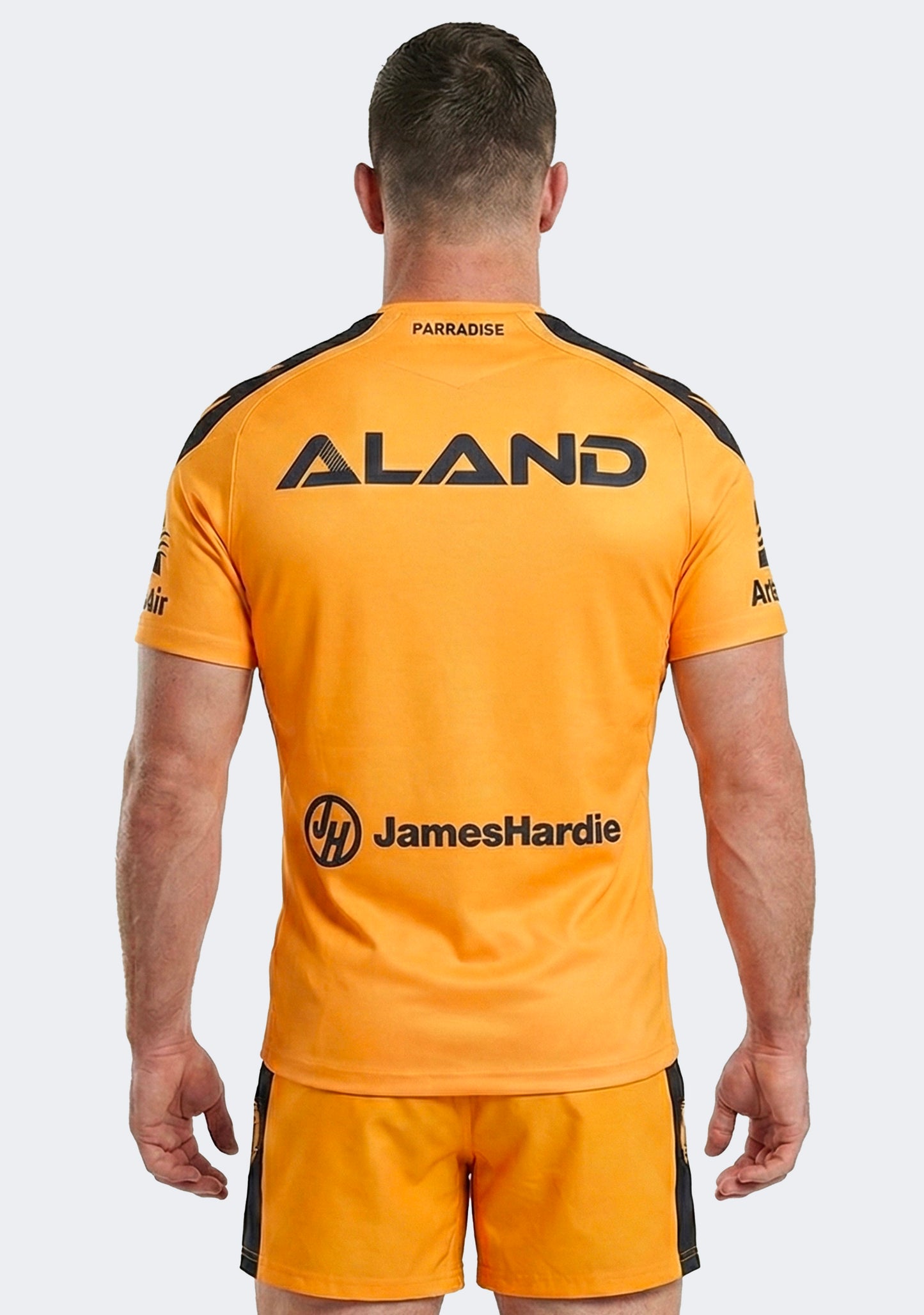 Macron Men's Parramatta Eels 2025 Players Training Shirt