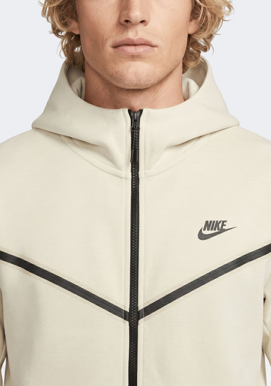 Nike Men's Fleece Windrunner Full-Zip Jacket