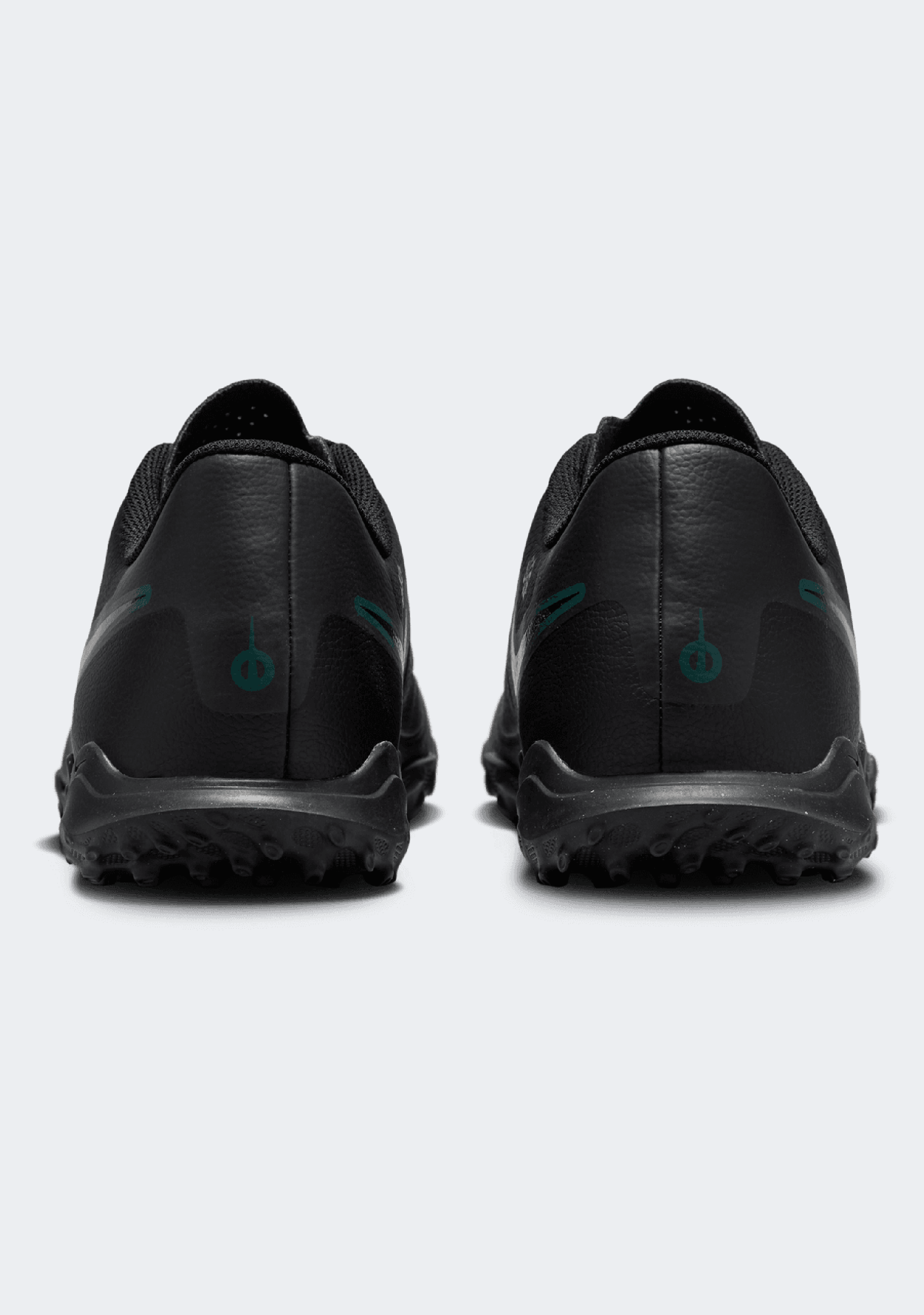 Nike Tiempo Legend 10 Club Turf Low-Top Boots